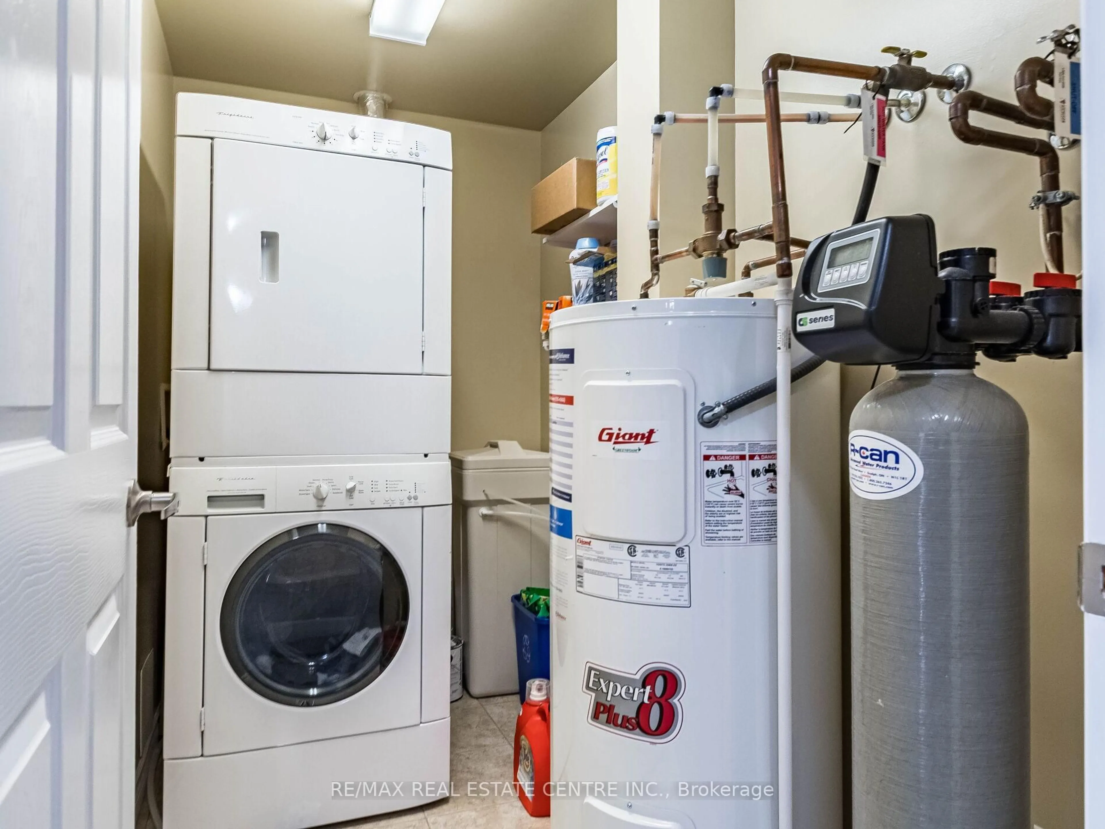 Laundry room for 41 Goodwin Dr #109, Guelph Ontario N1L 0E7