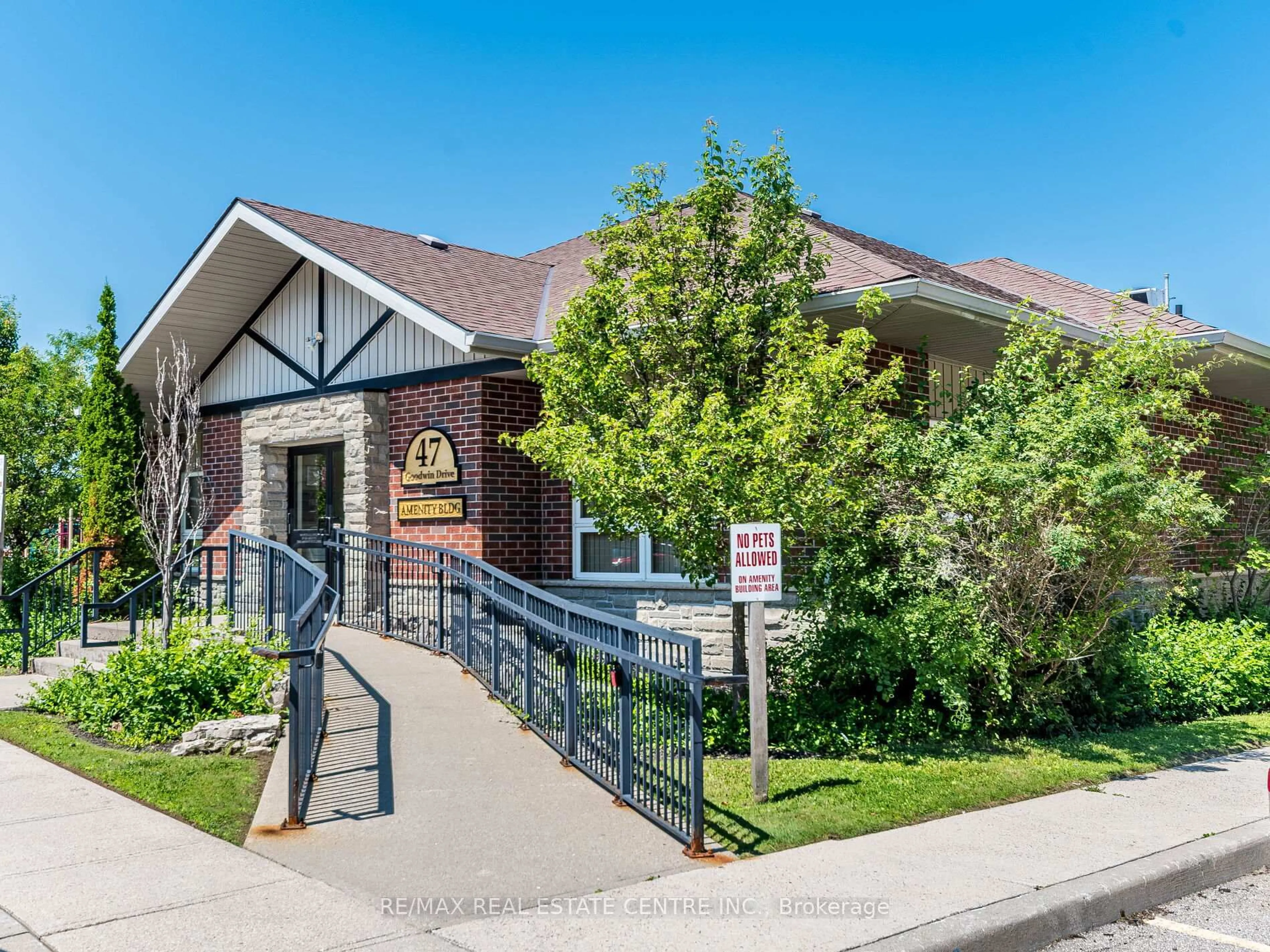 Unknown for 41 Goodwin Dr #109, Guelph Ontario N1L 0E7