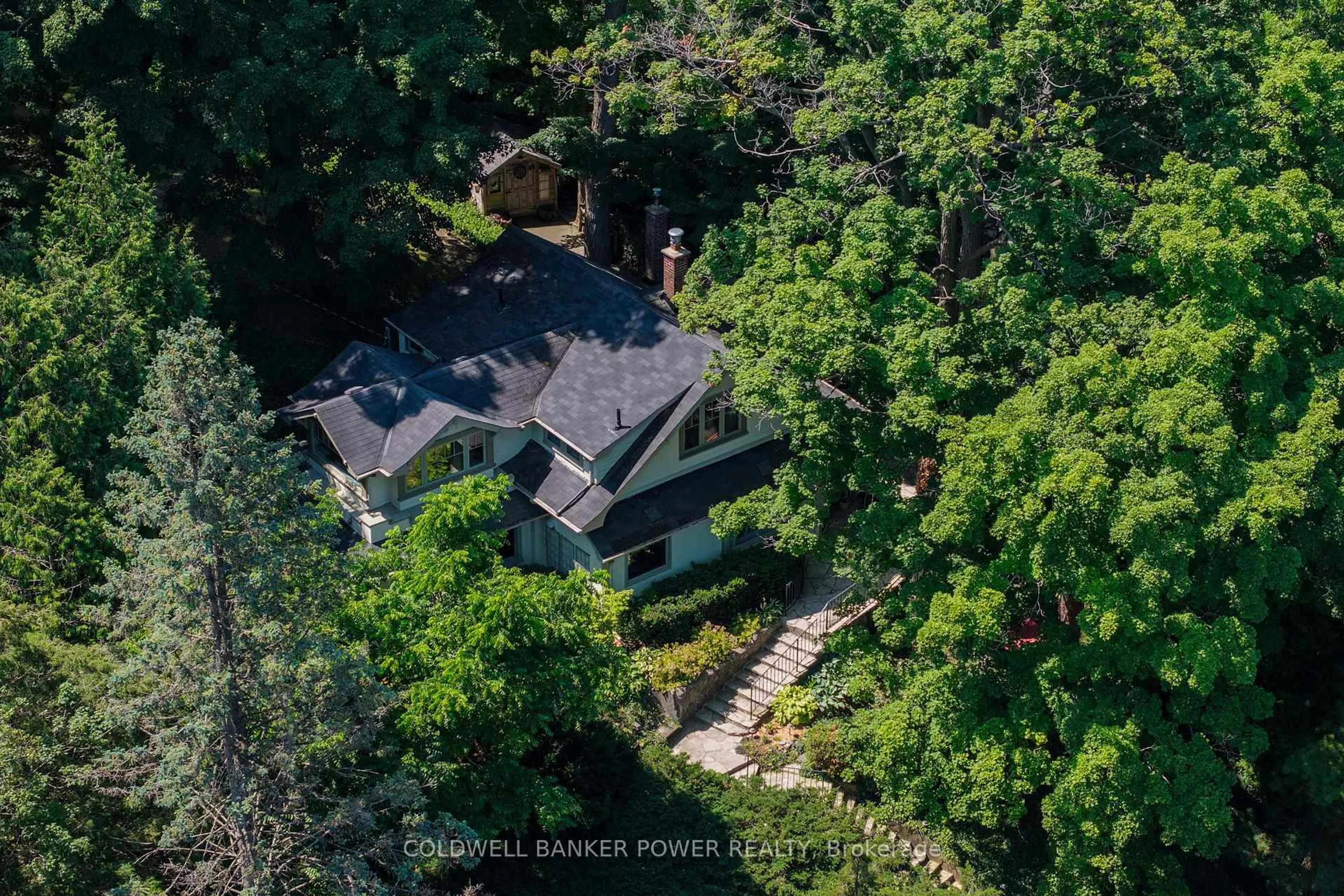 A pic from outside/outdoor area/front of a property/back of a property/a pic from drone, forest/trees view for 445 Westmount Dr, London South Ontario N6K 1X4