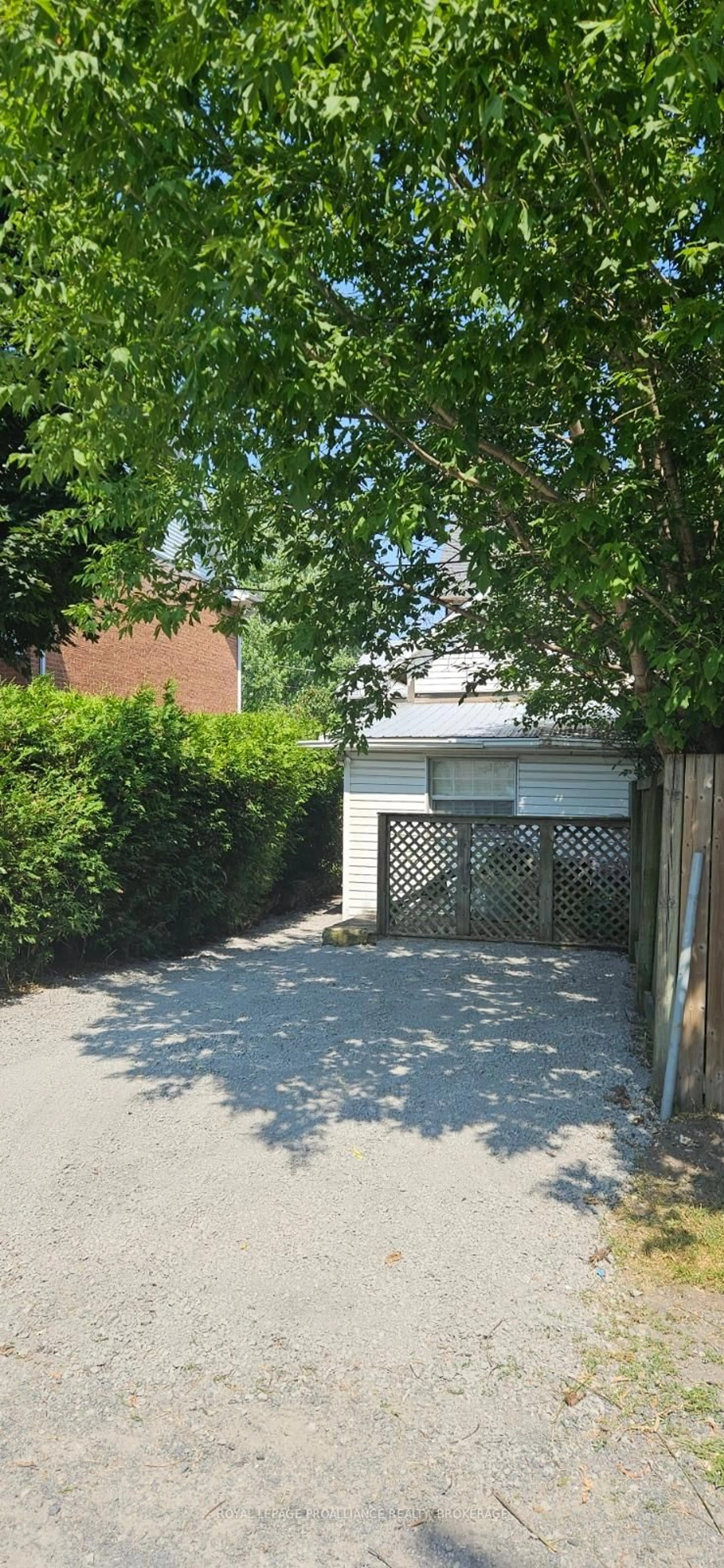 A pic from outside/outdoor area/front of a property/back of a property/a pic from drone, street for 536 Bagot St, Kingston Ontario K7K 3C9