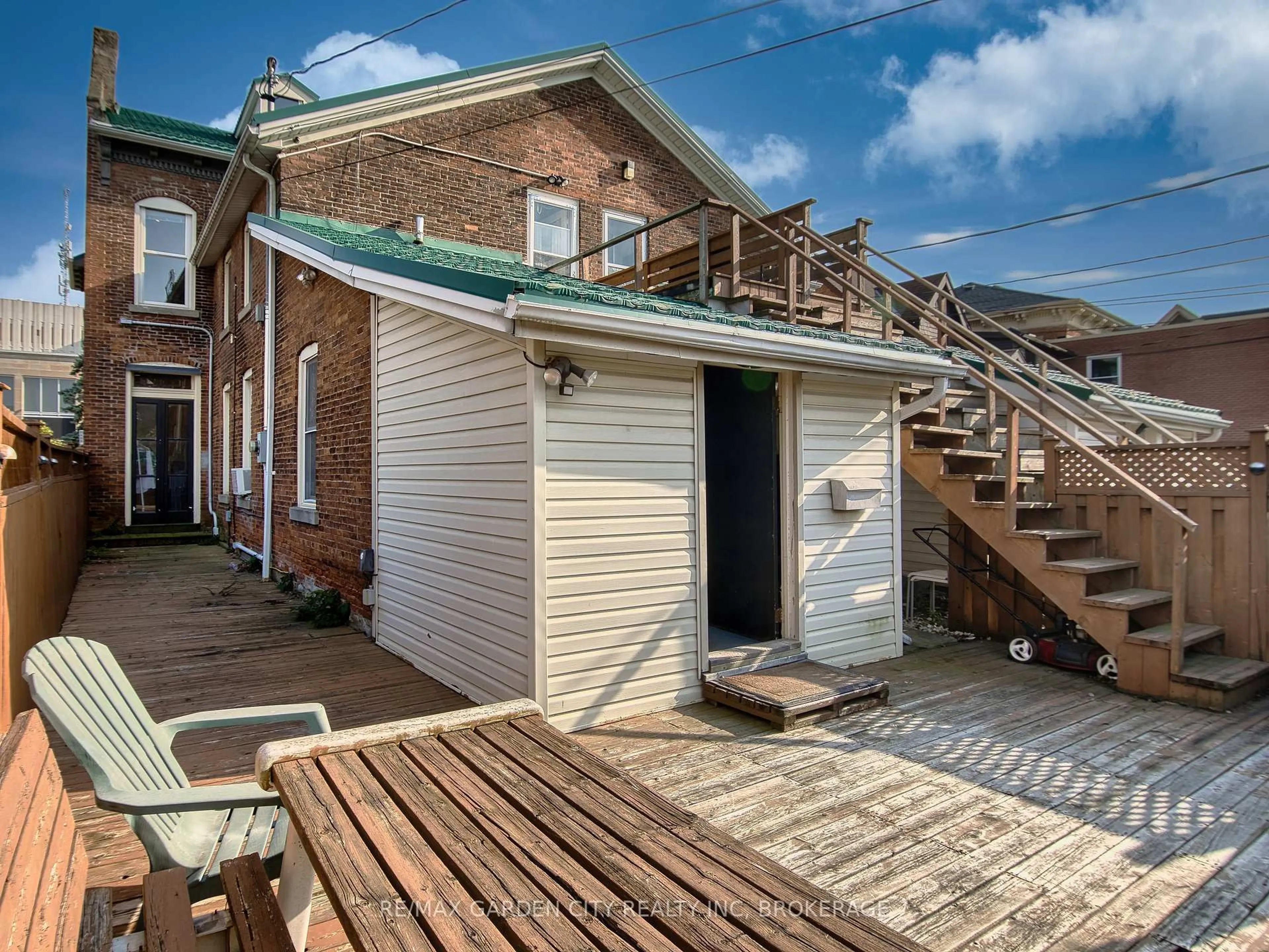 Unknown for 37 Church St, St. Catharines Ontario L2R 3B7