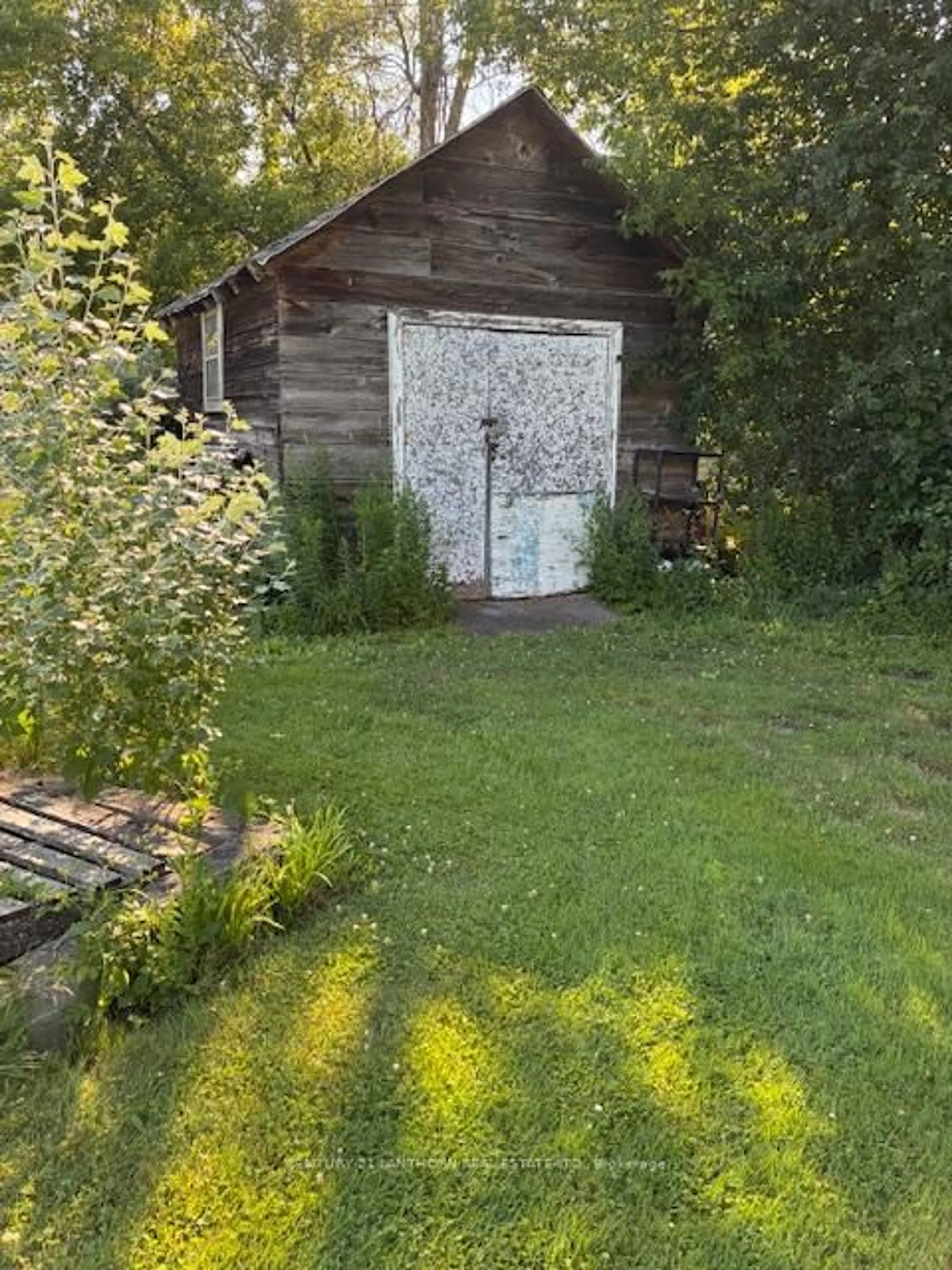 Shed for 741 County Road 28 Rd, Prince Edward County Ontario K8N 4Z7