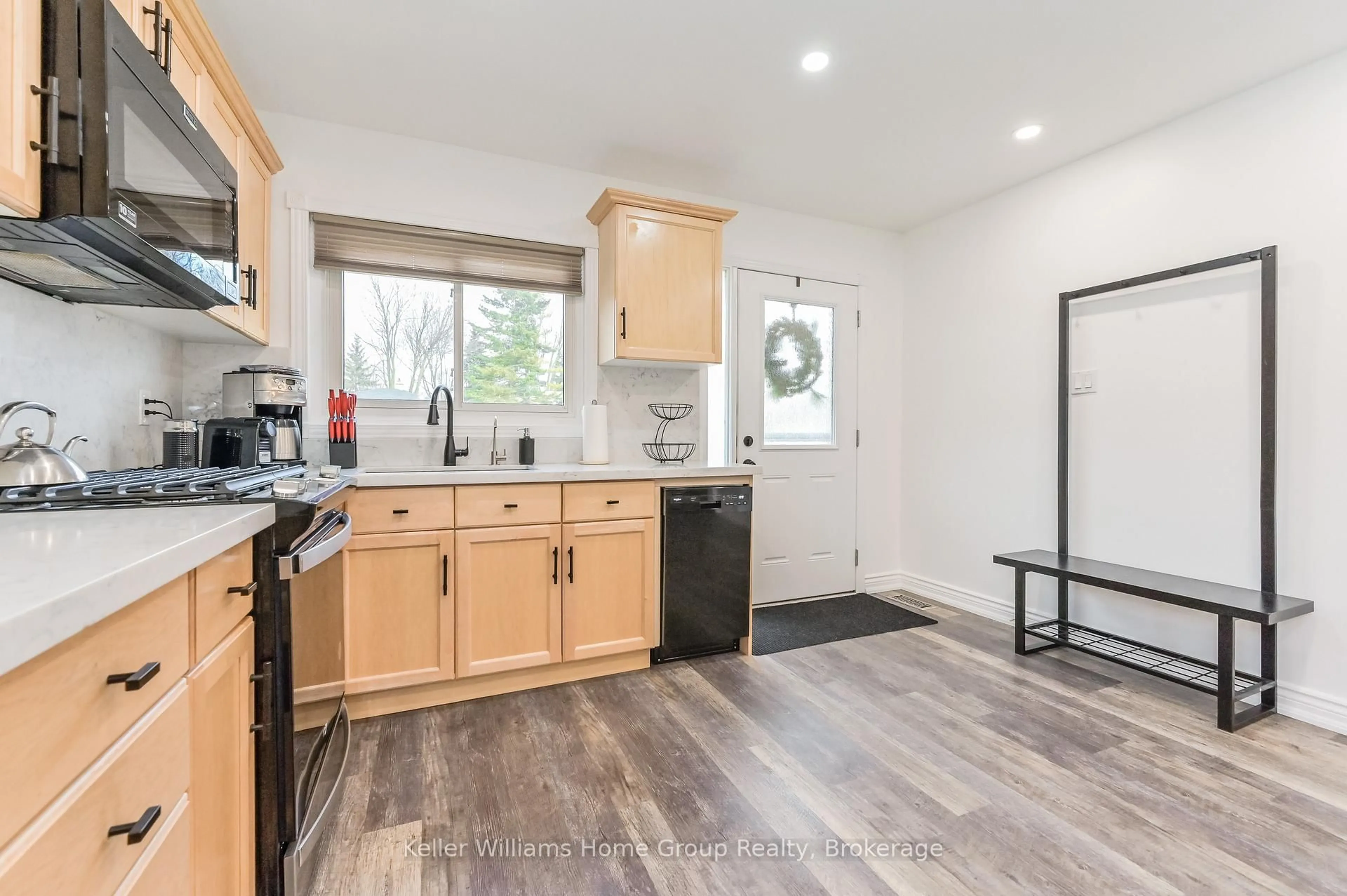 Open concept kitchen, unknown for 373 West Acres Dr, Guelph Ontario N1H 7B3