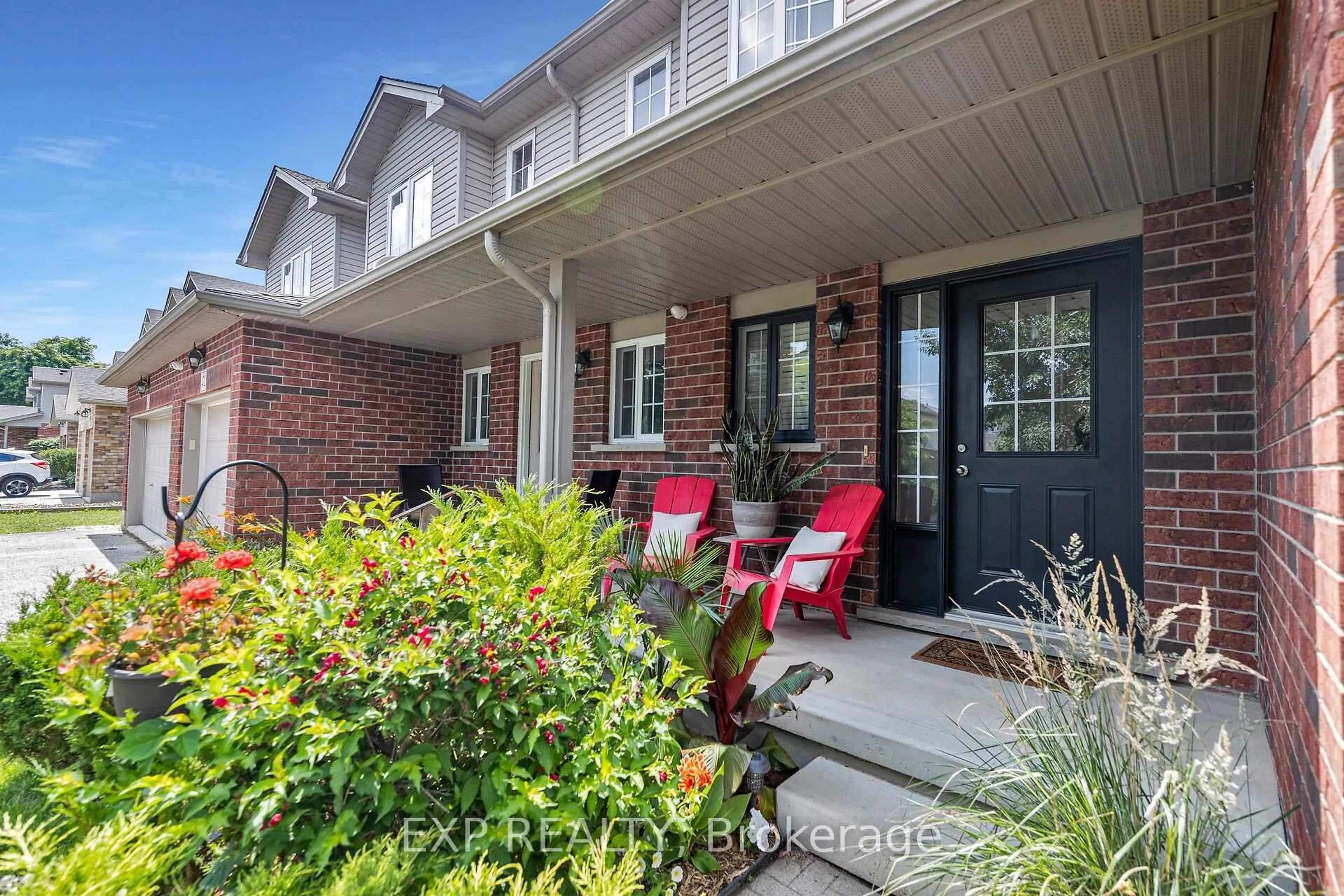 Home with brick exterior material, street for 474 Colt St, Waterloo Ontario N2K 4N8