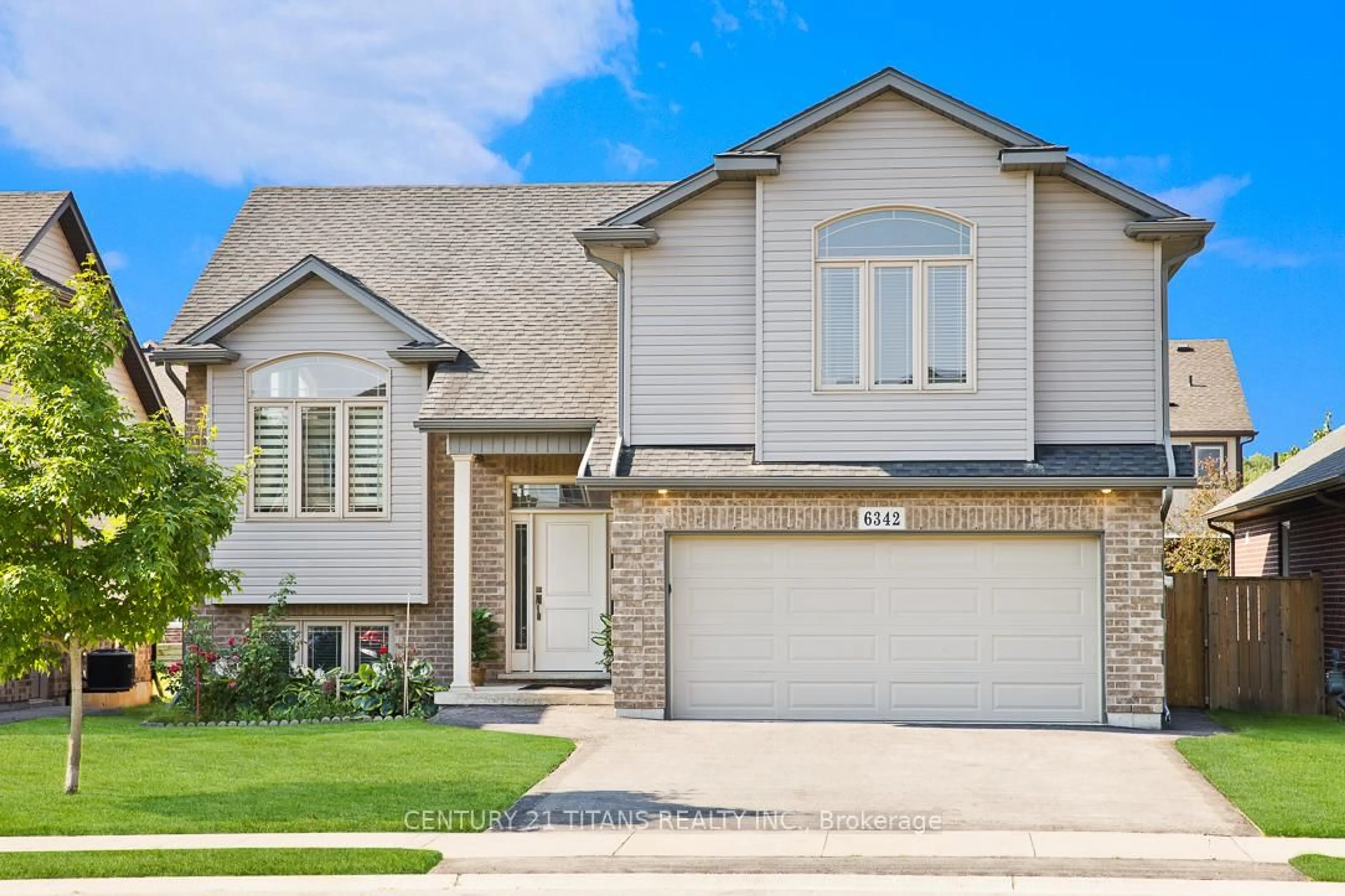 Home with brick exterior material, street for 6342 Sam Iorfida Dr, Niagara Falls Ontario L2G 0H4
