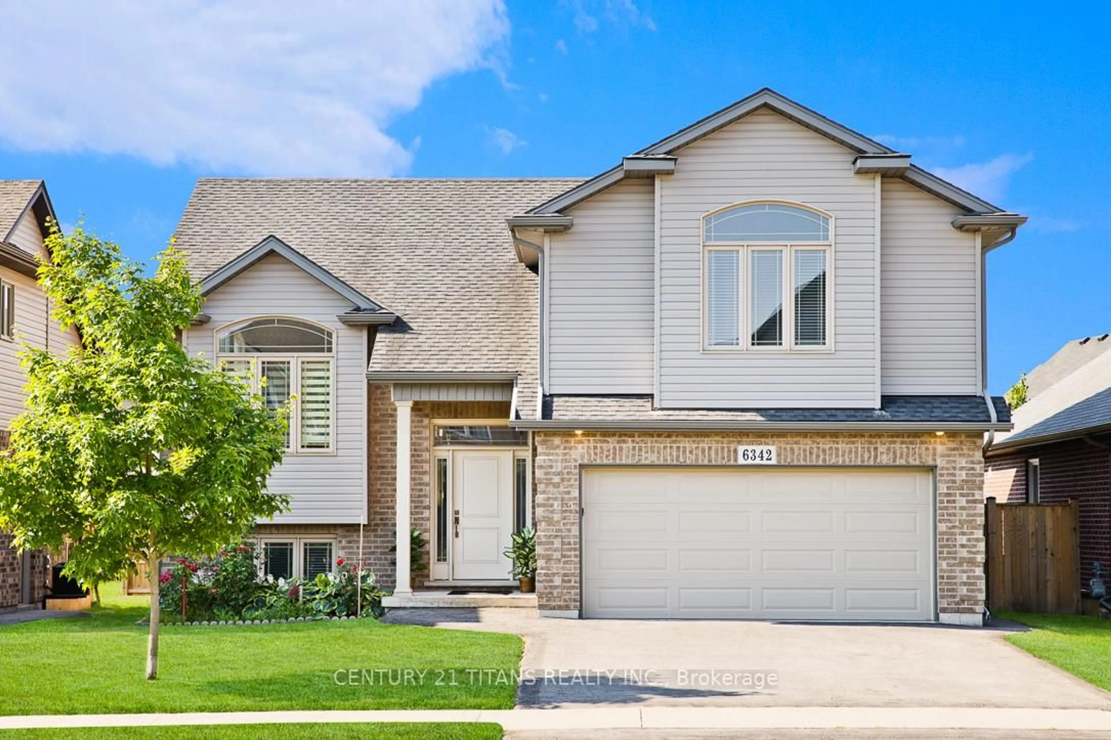 Home with brick exterior material, street for 6342 Sam Iorfida Dr, Niagara Falls Ontario L2G 0H4