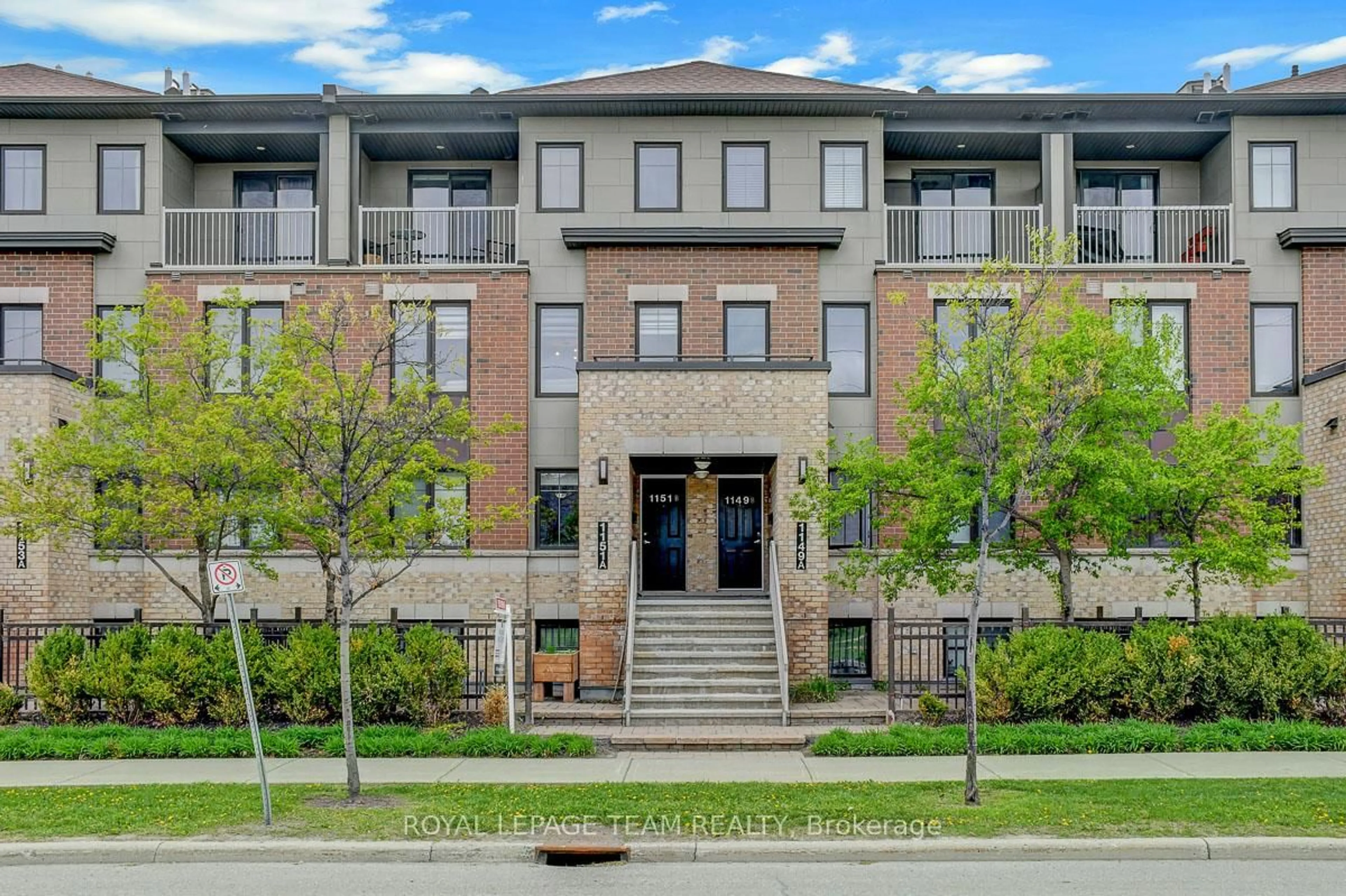 Unknown for 1151 LONGFIELDS Dr #A, Ottawa Ontario K2J 5R5