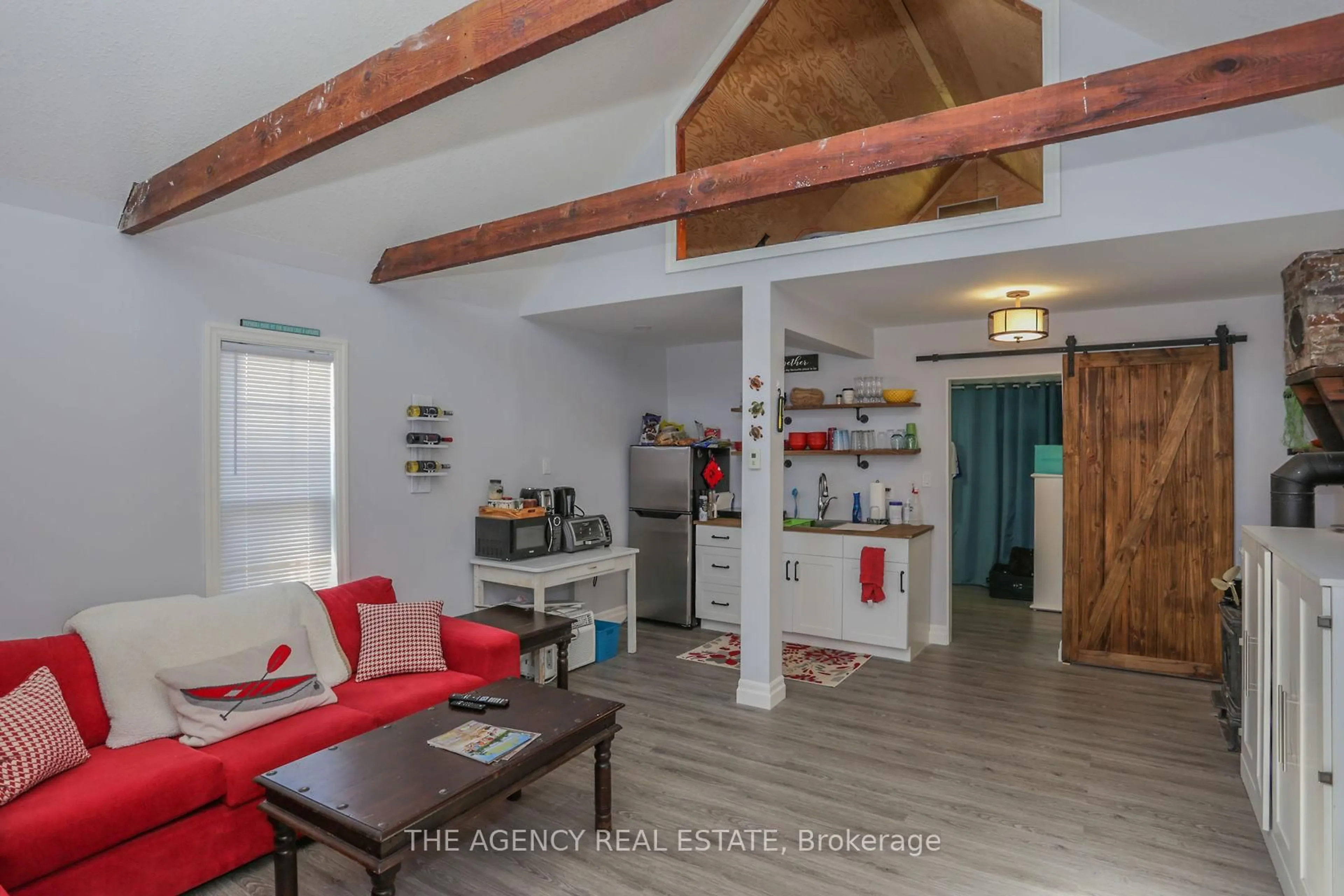 Open concept kitchen, unknown for 4 Applewood Cres, St. Thomas Ontario N5R 1H2
