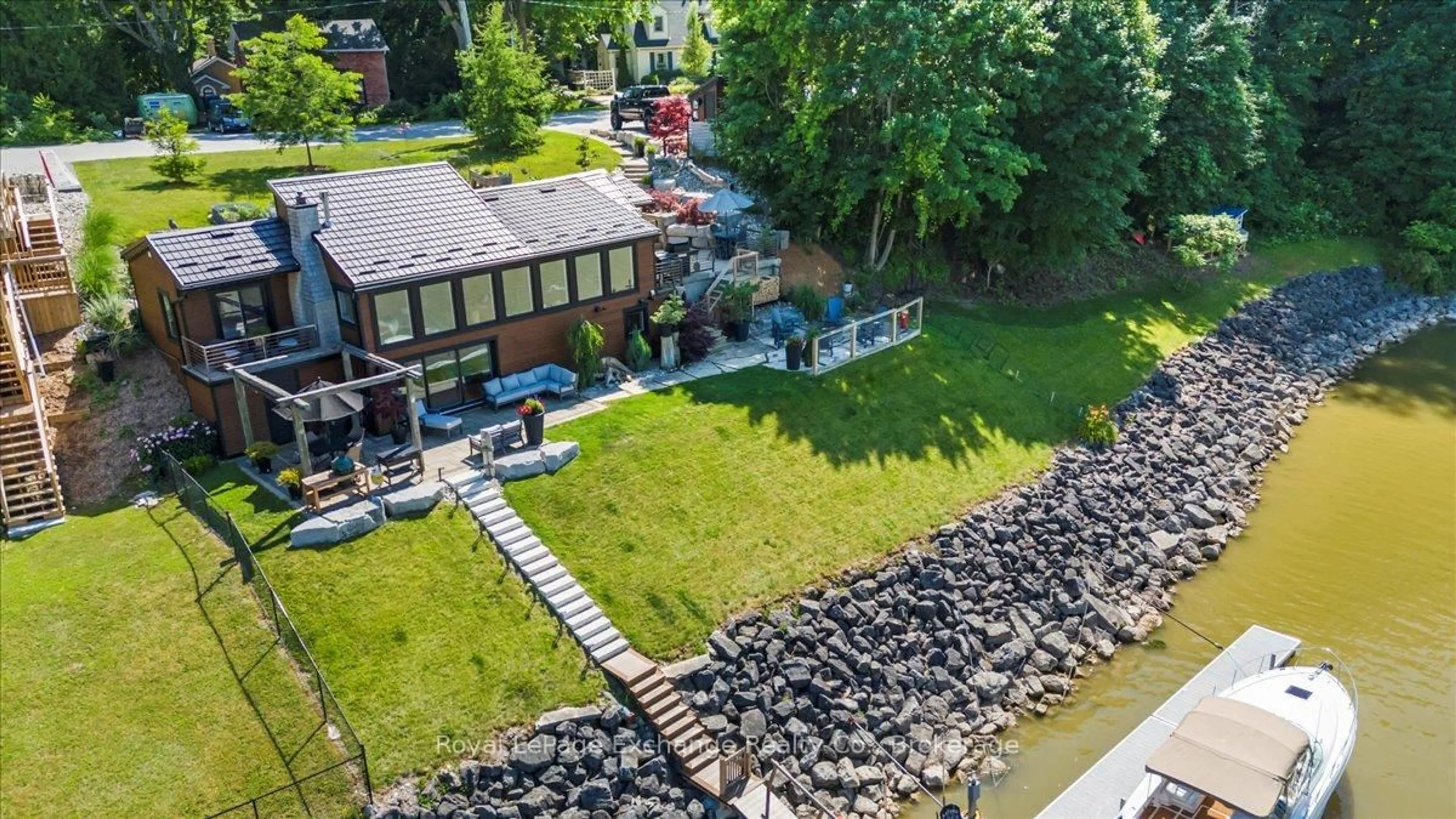 A pic from outside/outdoor area/front of a property/back of a property/a pic from drone, unknown for 268 Saugeen St, Saugeen Shores Ontario N0H 2L0