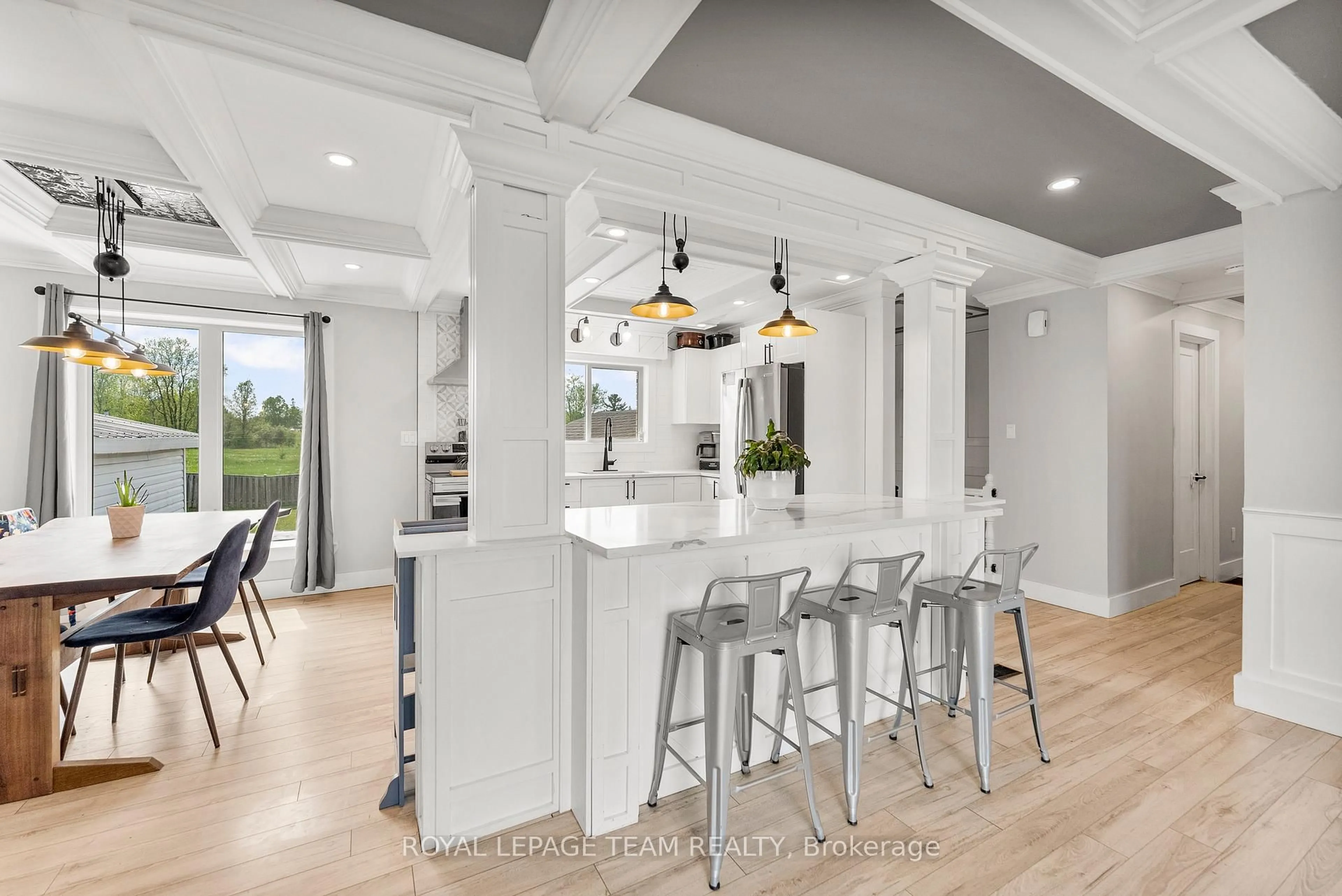 Open concept kitchen, ceramic/tile floor for 40 Meadowbrook Dr, Pembroke Ontario K8A 7C3