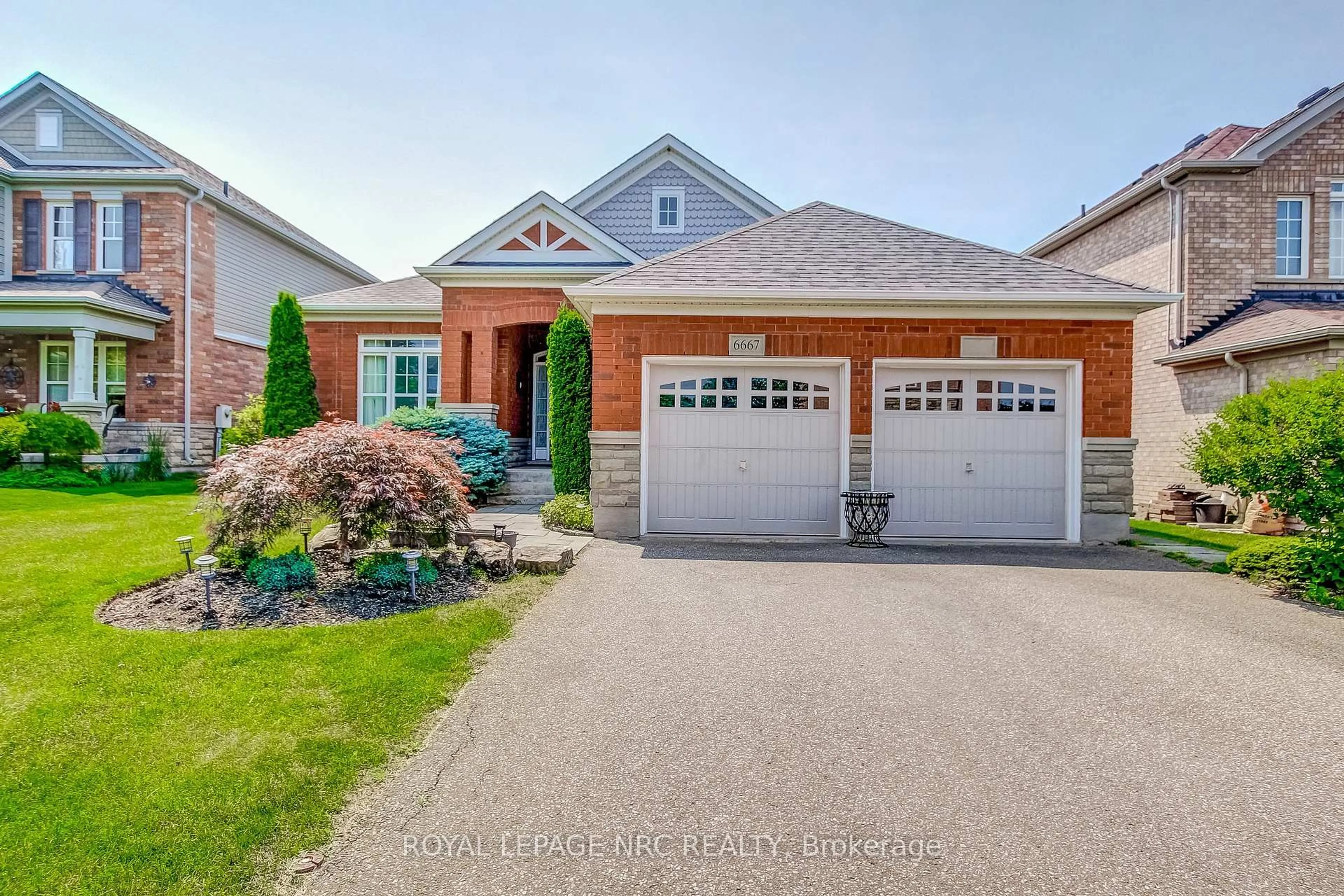 Home with brick exterior material, street for 6667 Sebastian Cres, Niagara Falls Ontario L2H 0C2