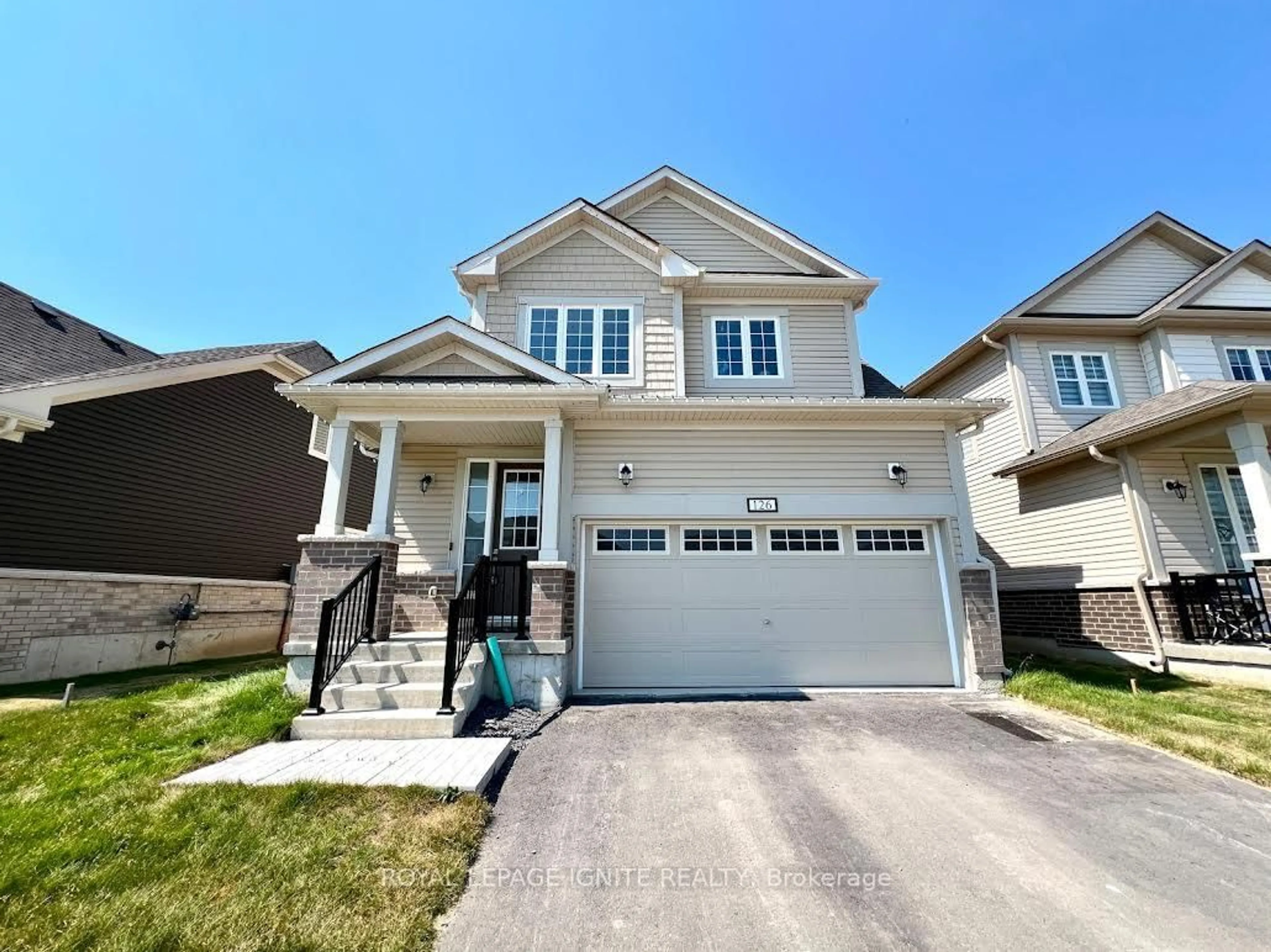 Home with vinyl exterior material, street for 126 Gildersleeve Blvd, Bath Ontario K0H 1G0