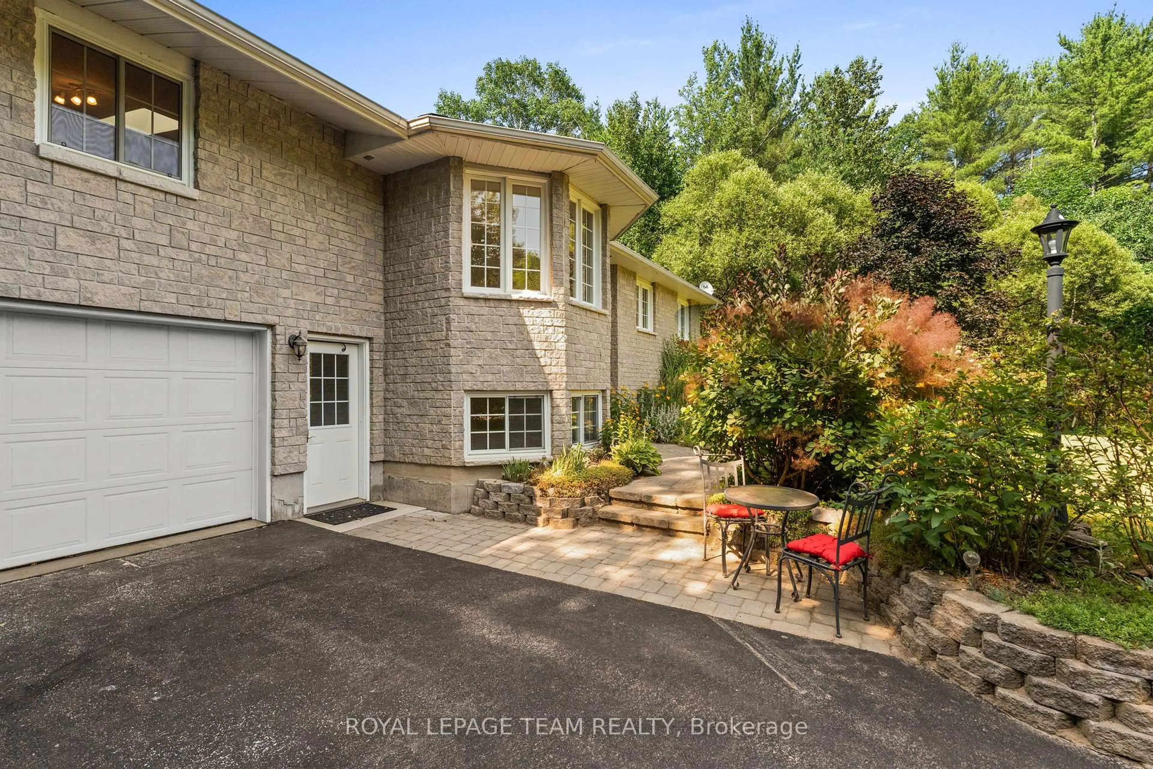 Unknown for 99 Krause St, Pembroke Ontario K8A 6W6