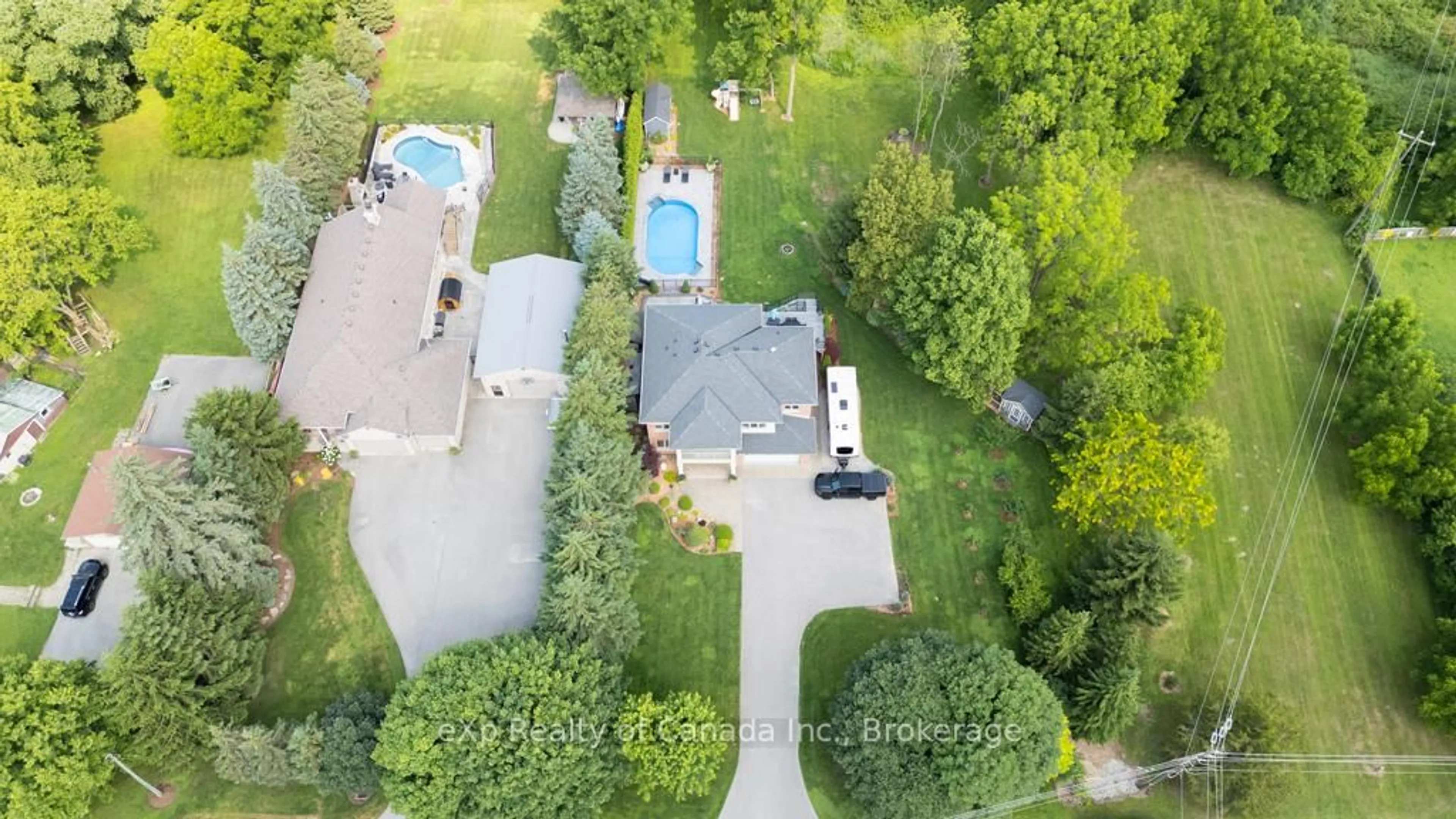 A pic from outside/outdoor area/front of a property/back of a property/a pic from drone, unknown for 7116 Hamilton Rd, Thames Centre Ontario N0L 2B0