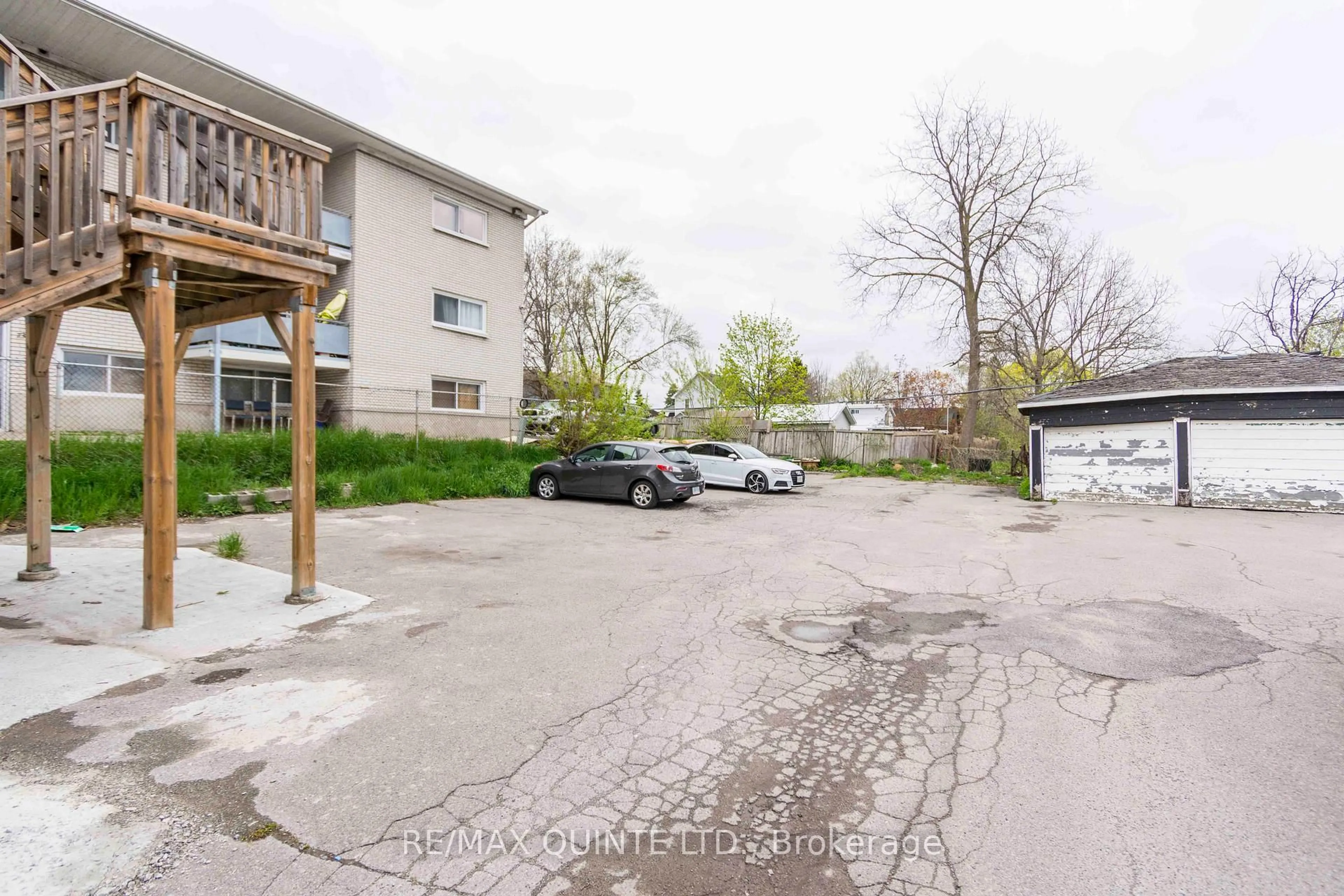 Unknown for 59 North Front St, Belleville Ontario K8P 3B2