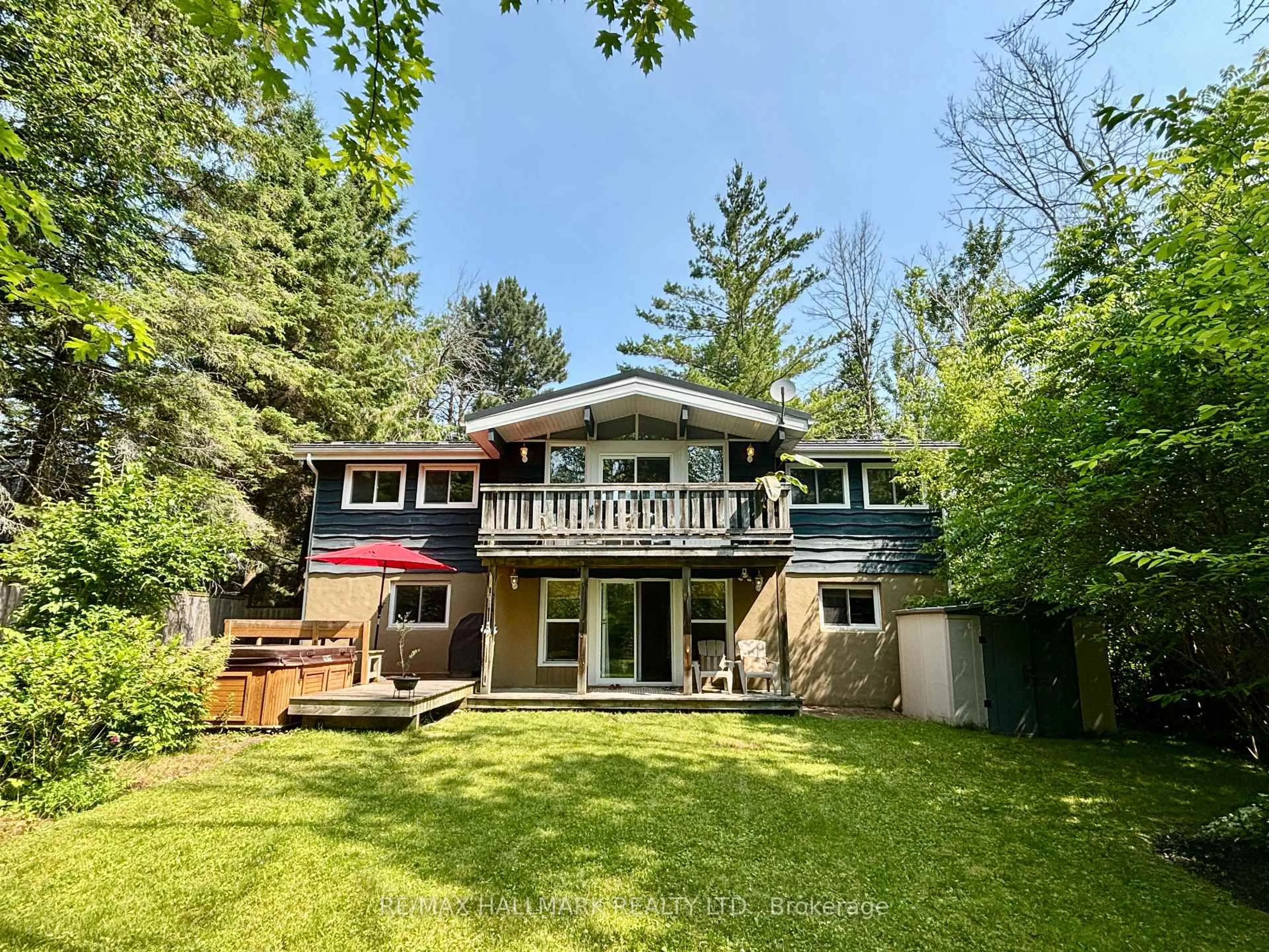 A pic from outside/outdoor area/front of a property/back of a property/a pic from drone, unknown for 209892 Highway 26, Blue Mountains Ontario L9Y 0L1