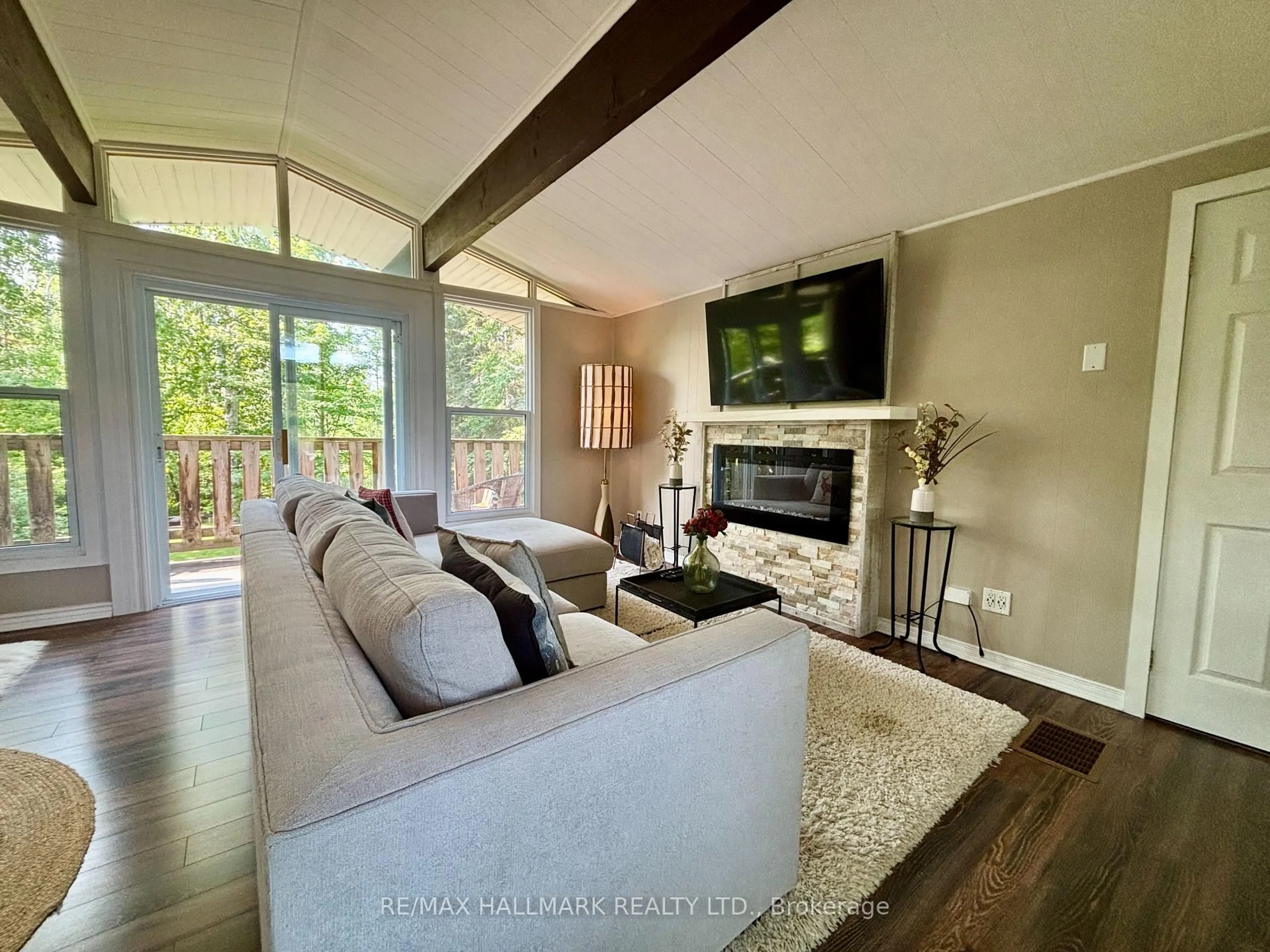 Living room with furniture, unknown for 209892 Highway 26, Blue Mountains Ontario L9Y 0L1