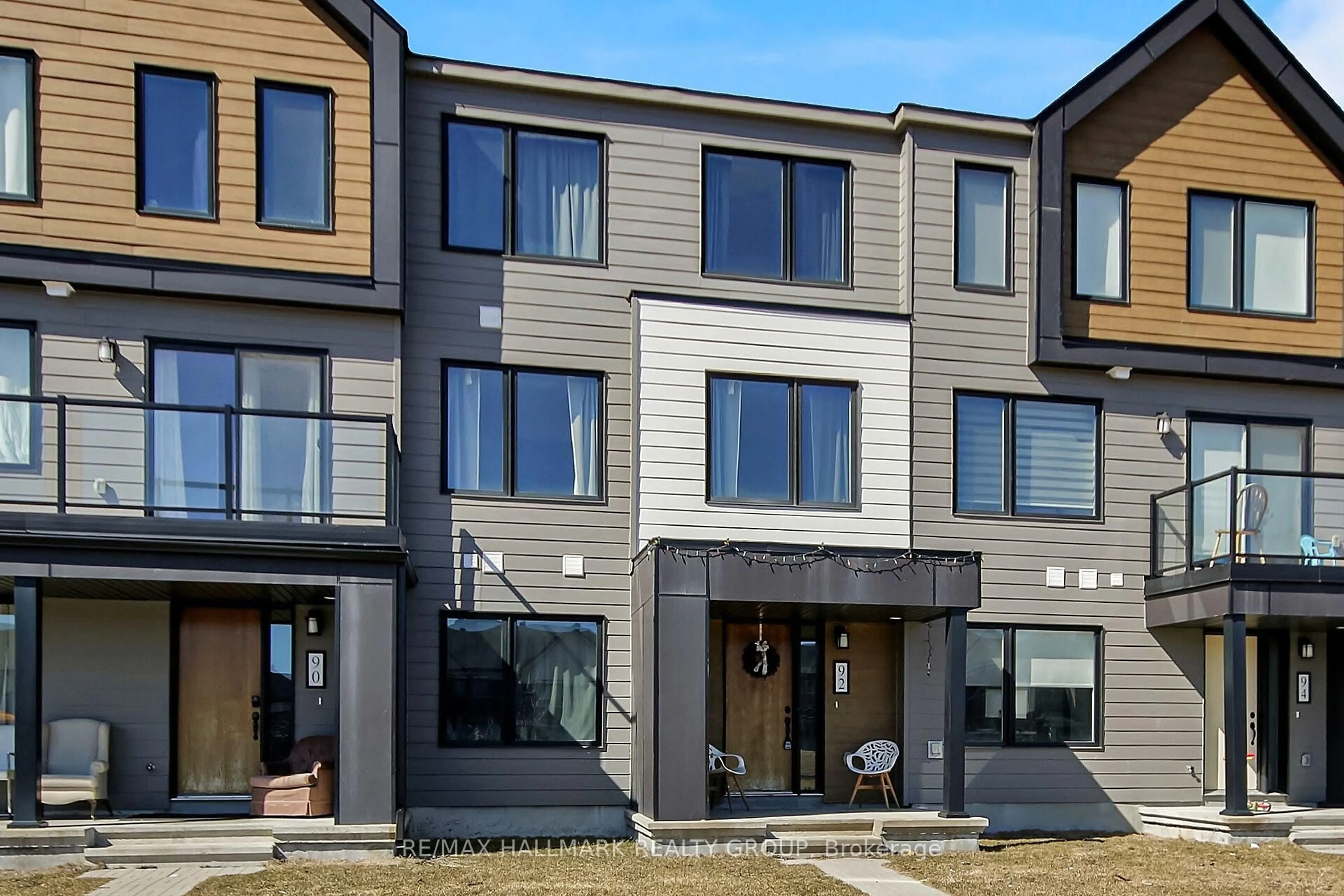 Unknown for 92 Kyanite Lane, Ottawa Ontario K2J 7B4