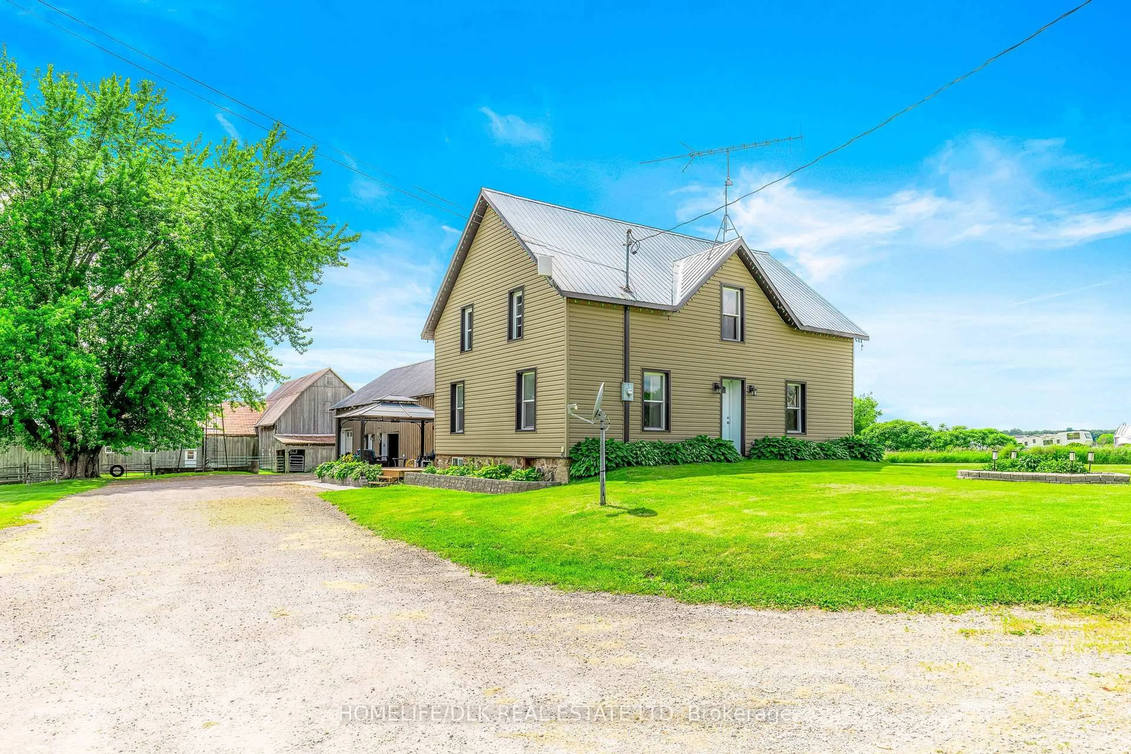 A pic from outside/outdoor area/front of a property/back of a property/a pic from drone, building for 316 Escott Yonge Townline Rd, Leeds and the Thousand Islands Ontario K0E 1R0
