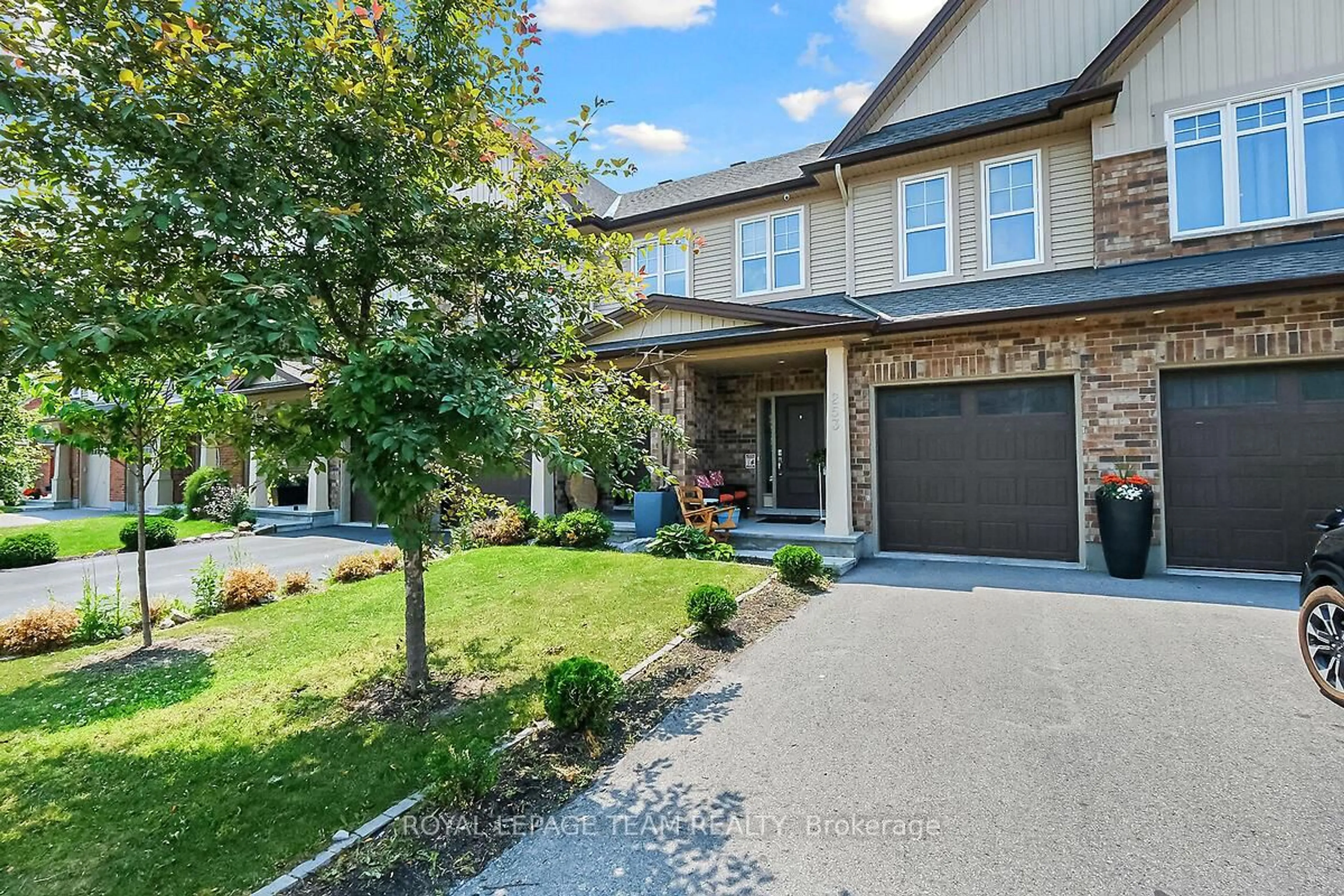 Unknown for 253 Fergus Cres, Ottawa Ontario K2J 3L7