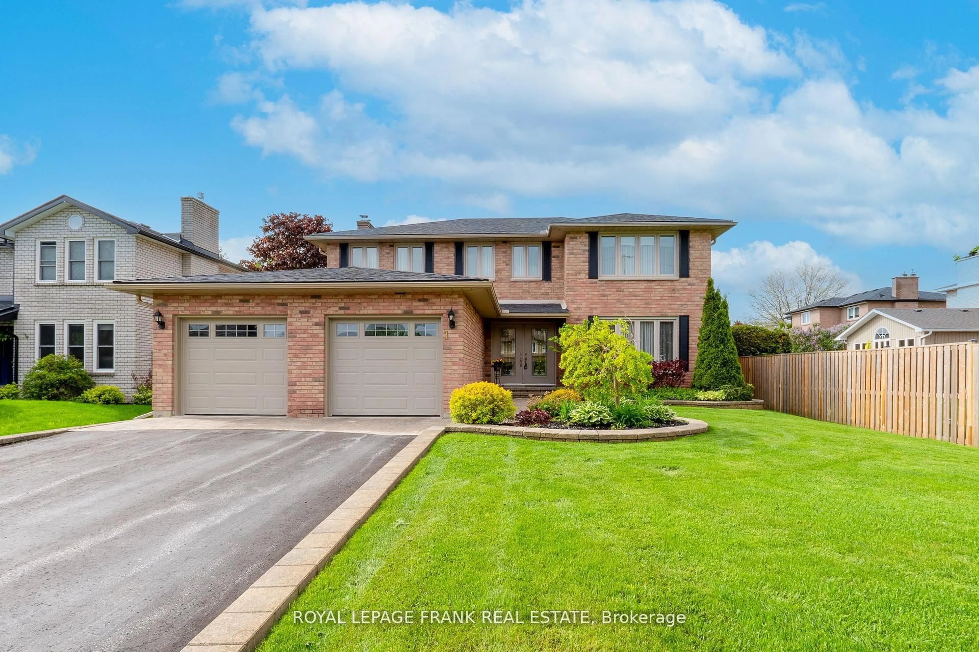 Home with brick exterior material, street for 1 Dunsford Crt, Kawartha Lakes Ontario K9V 5T3