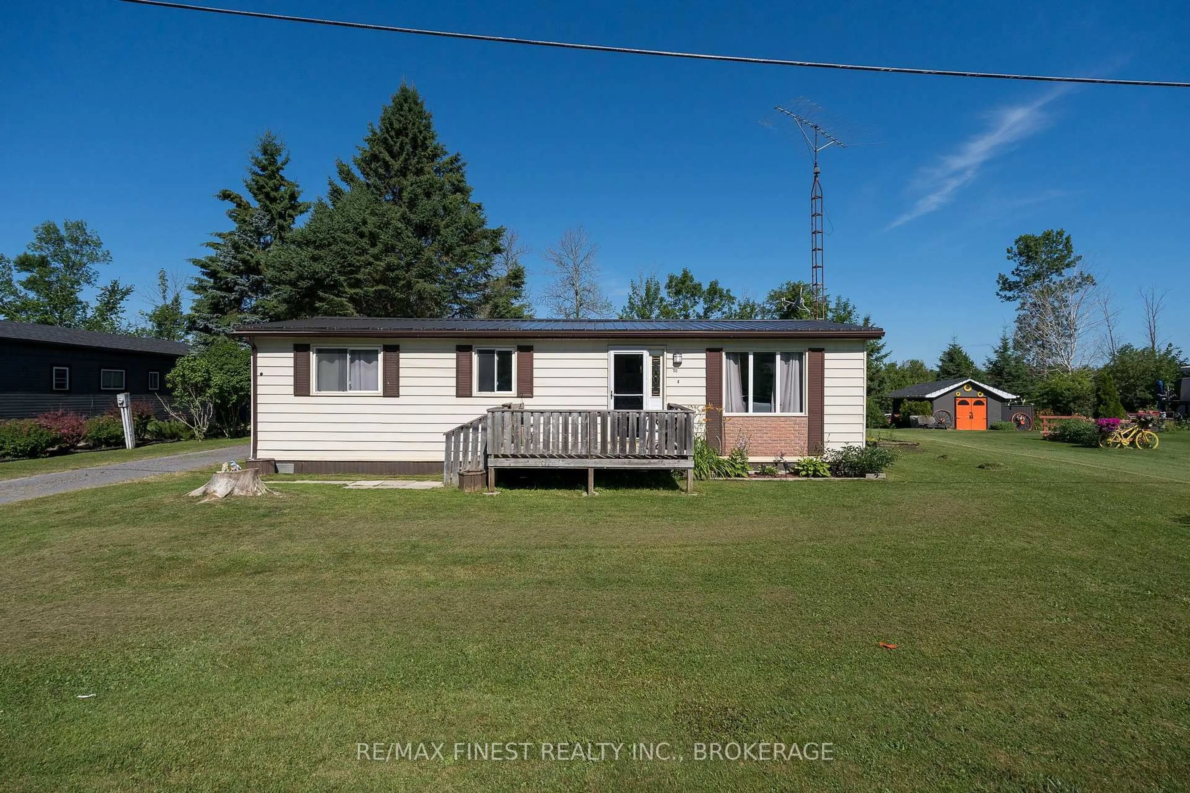 A pic from outside/outdoor area/front of a property/back of a property/a pic from drone, unknown for 4317 E R Orser Dr, Verona Ontario K0H 2W0