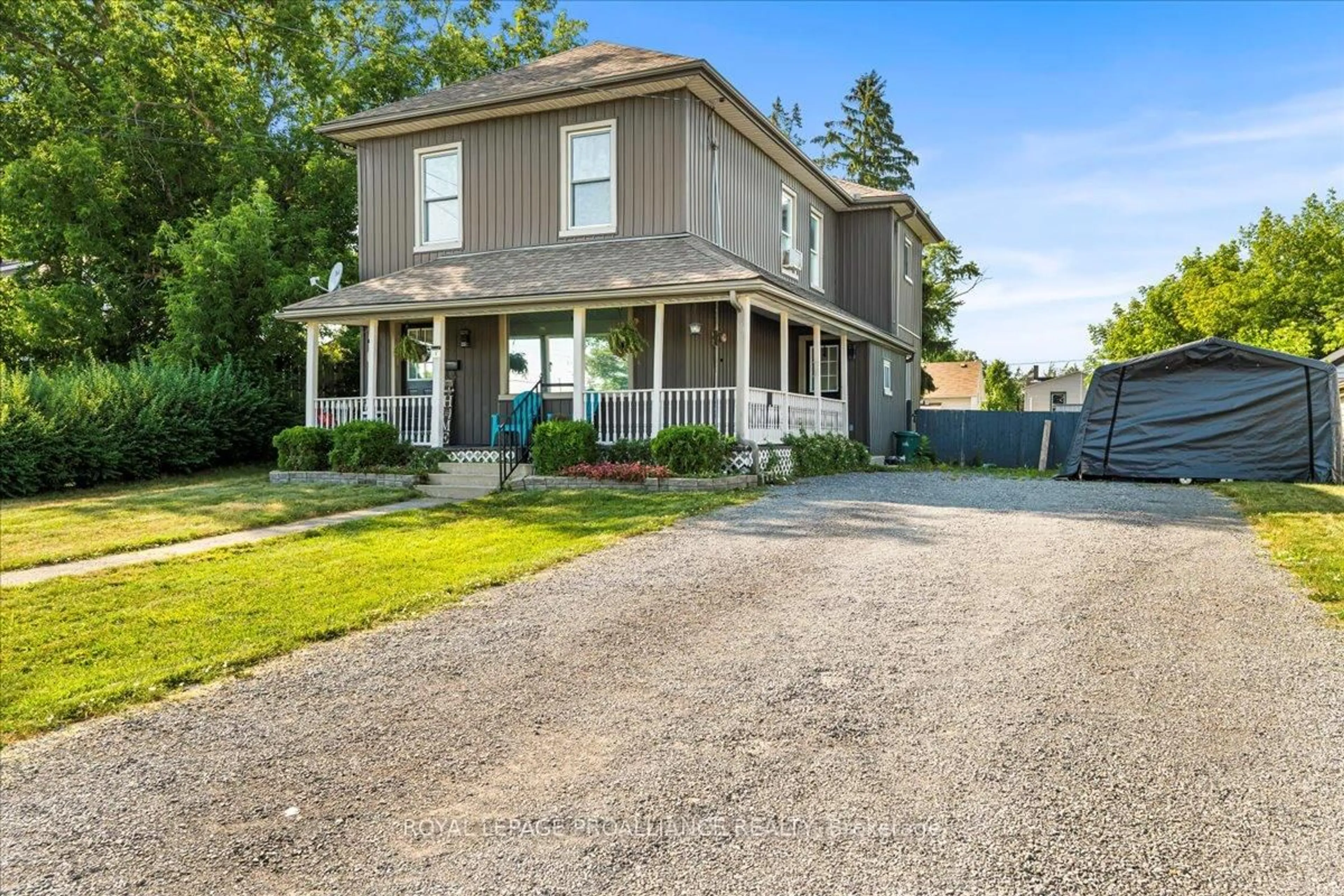 A pic from outside/outdoor area/front of a property/back of a property/a pic from drone, street for 8 Olive St, Belleville Ontario K8P 2A2