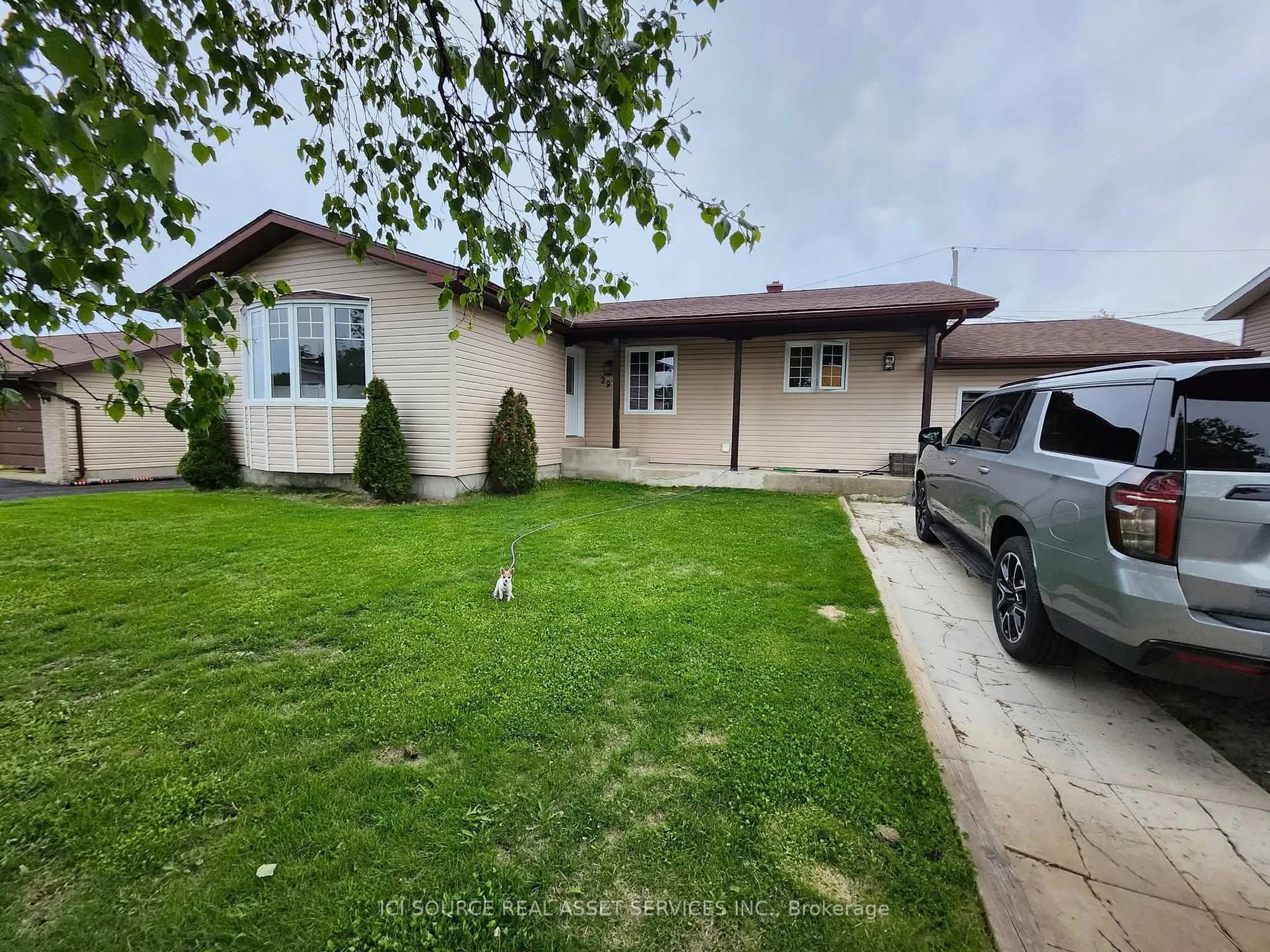 A pic from outside/outdoor area/front of a property/back of a property/a pic from drone, street for 29 Eastgrove Cres, Terrace Bay Ontario P0T 2W0
