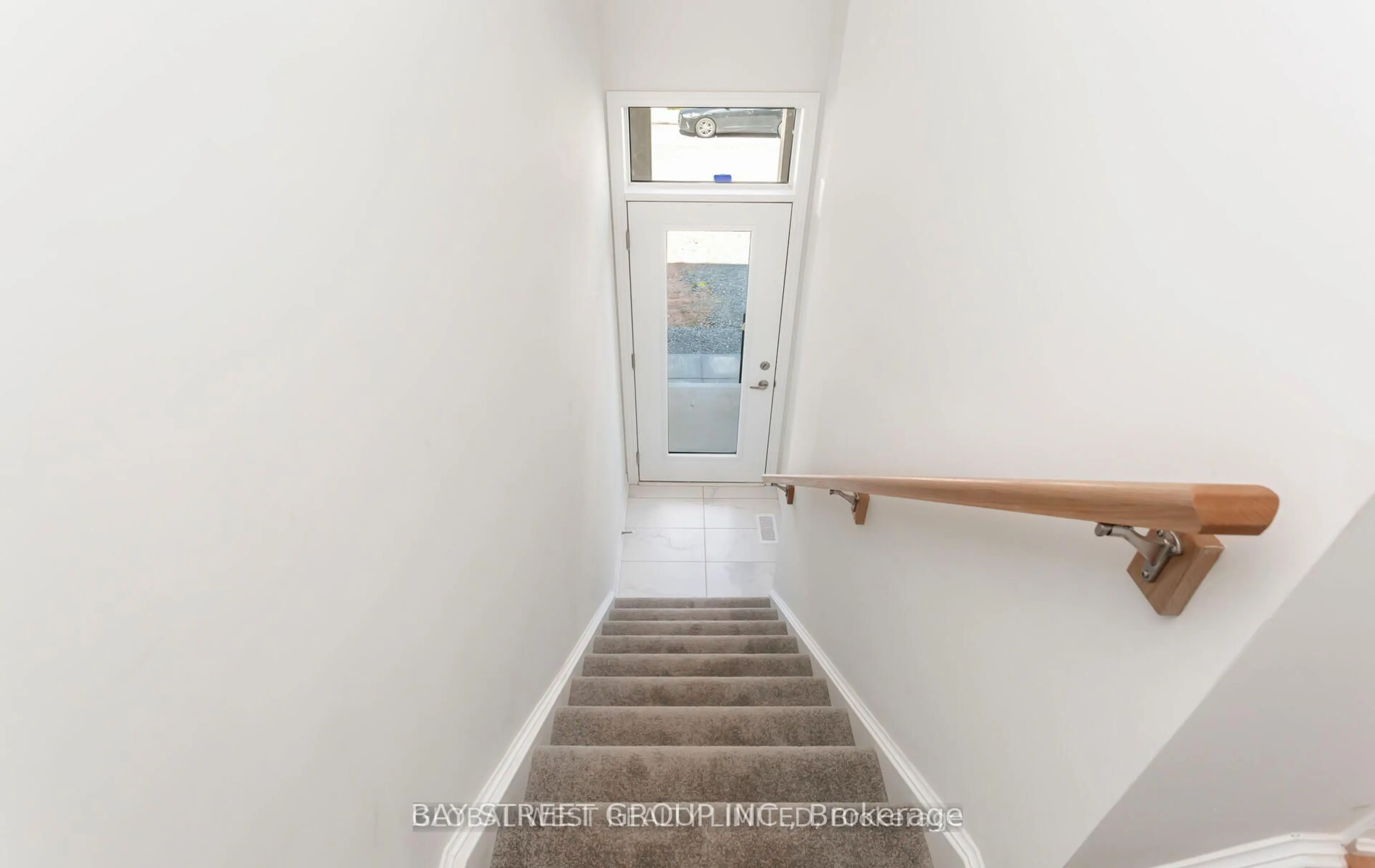 Unknown for 16 Reid Ave #8, Hamilton Ontario L8H 0B5