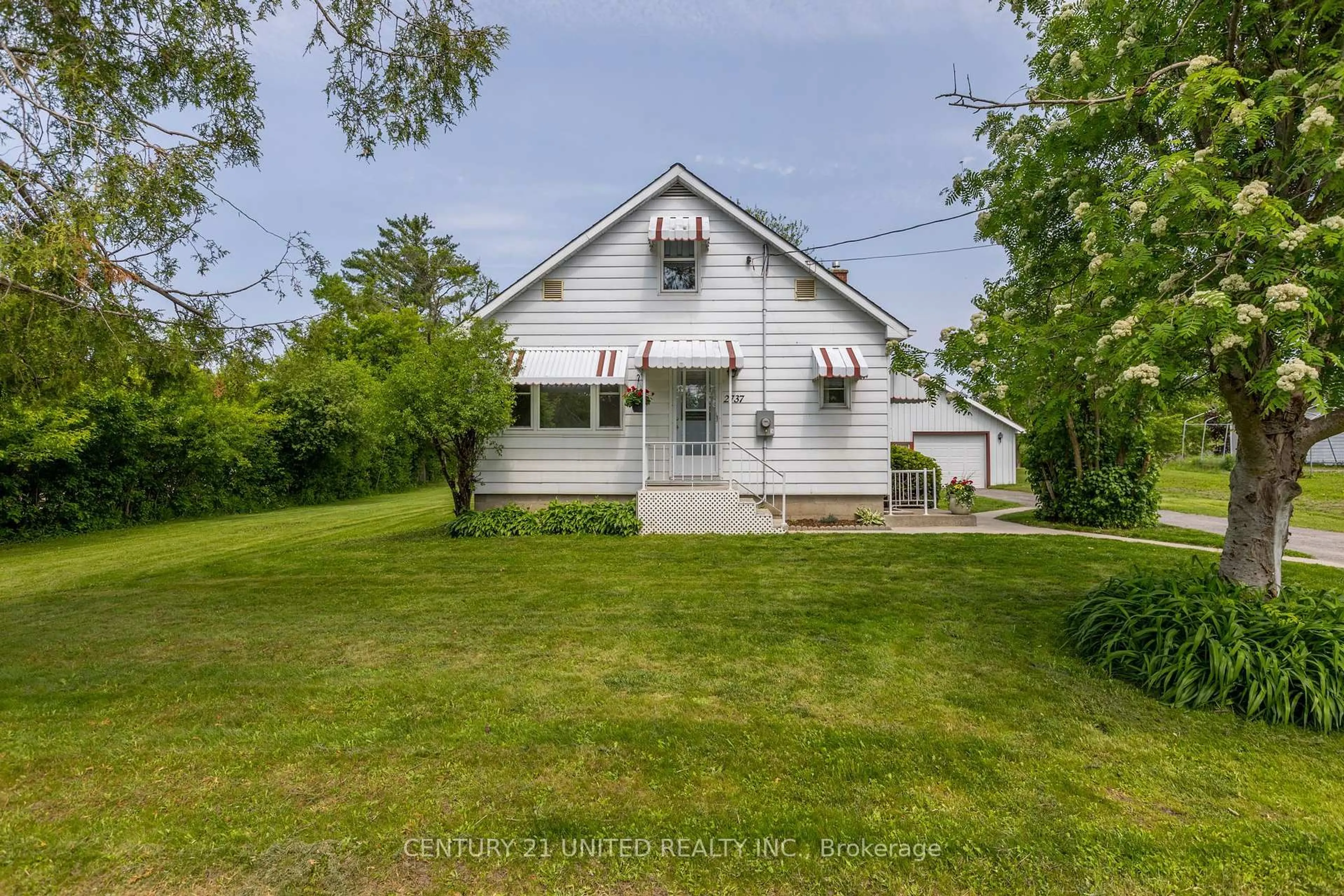 A pic from outside/outdoor area/front of a property/back of a property/a pic from drone, street for 2737 Television Rd, Douro-Dummer Ontario K9L 1E7