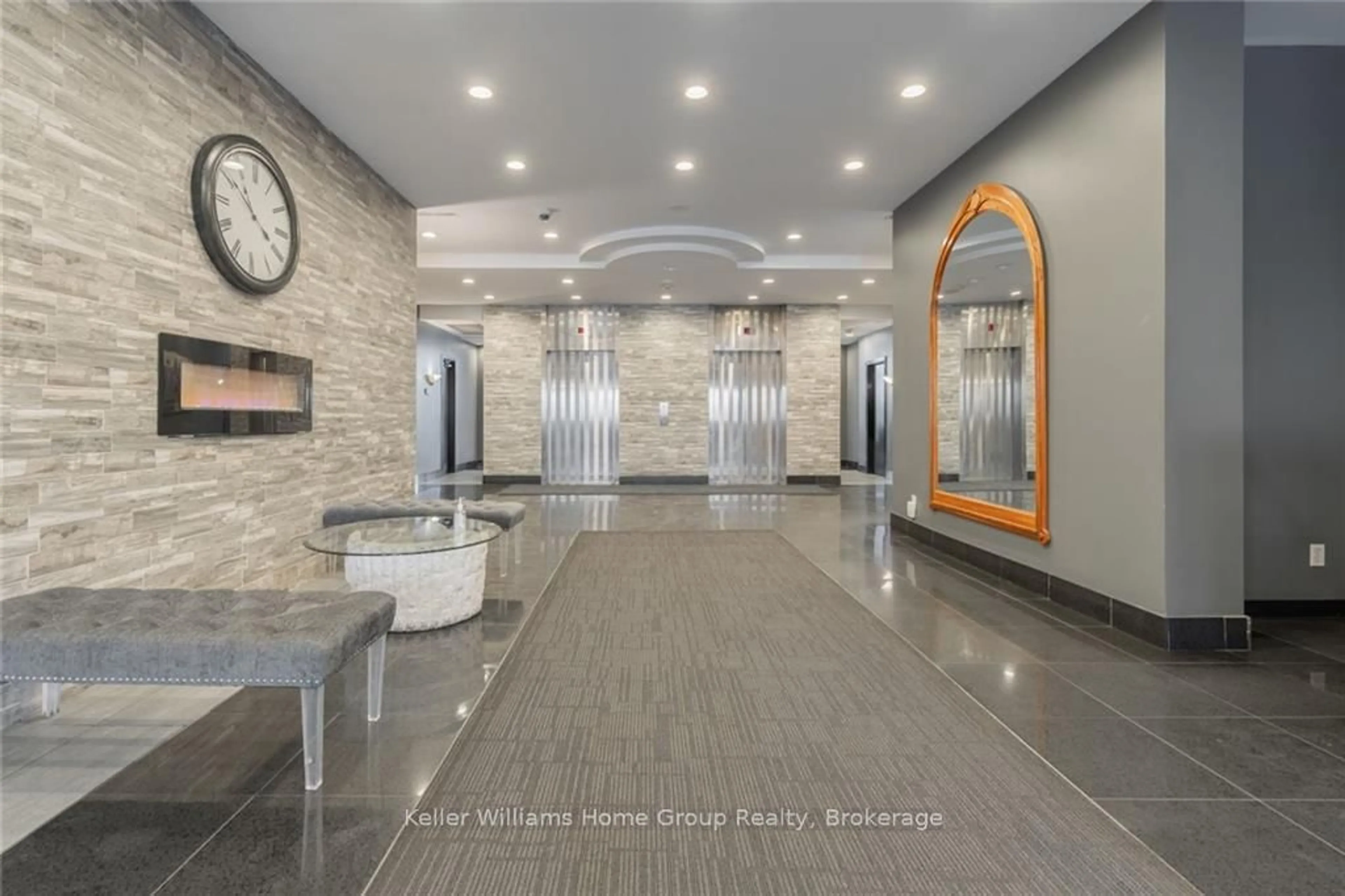 Lobby for 135 James St #209, Hamilton Ontario L8P 2Z6