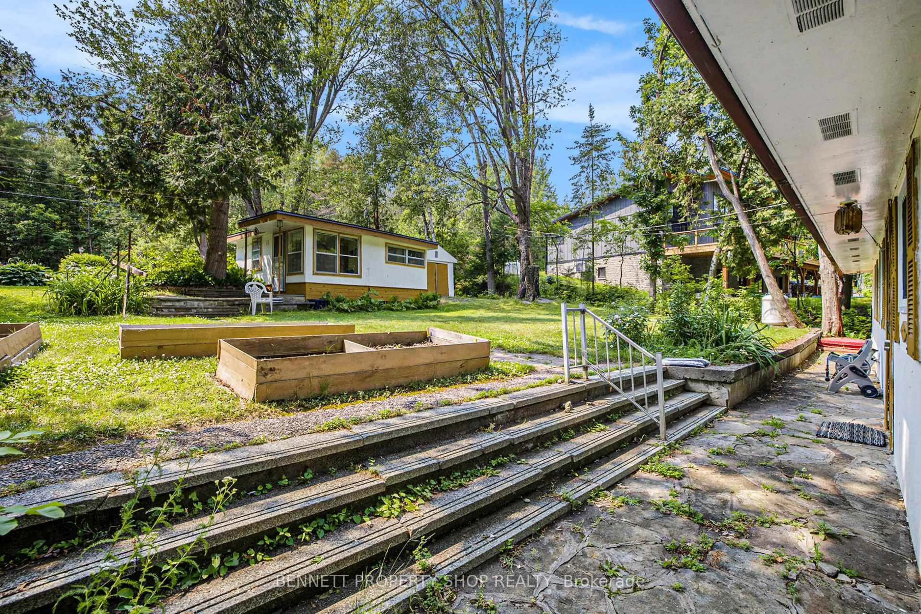 Patio, unknown for 252 Old Quarry Rd, Ottawa Ontario K0A 3M0