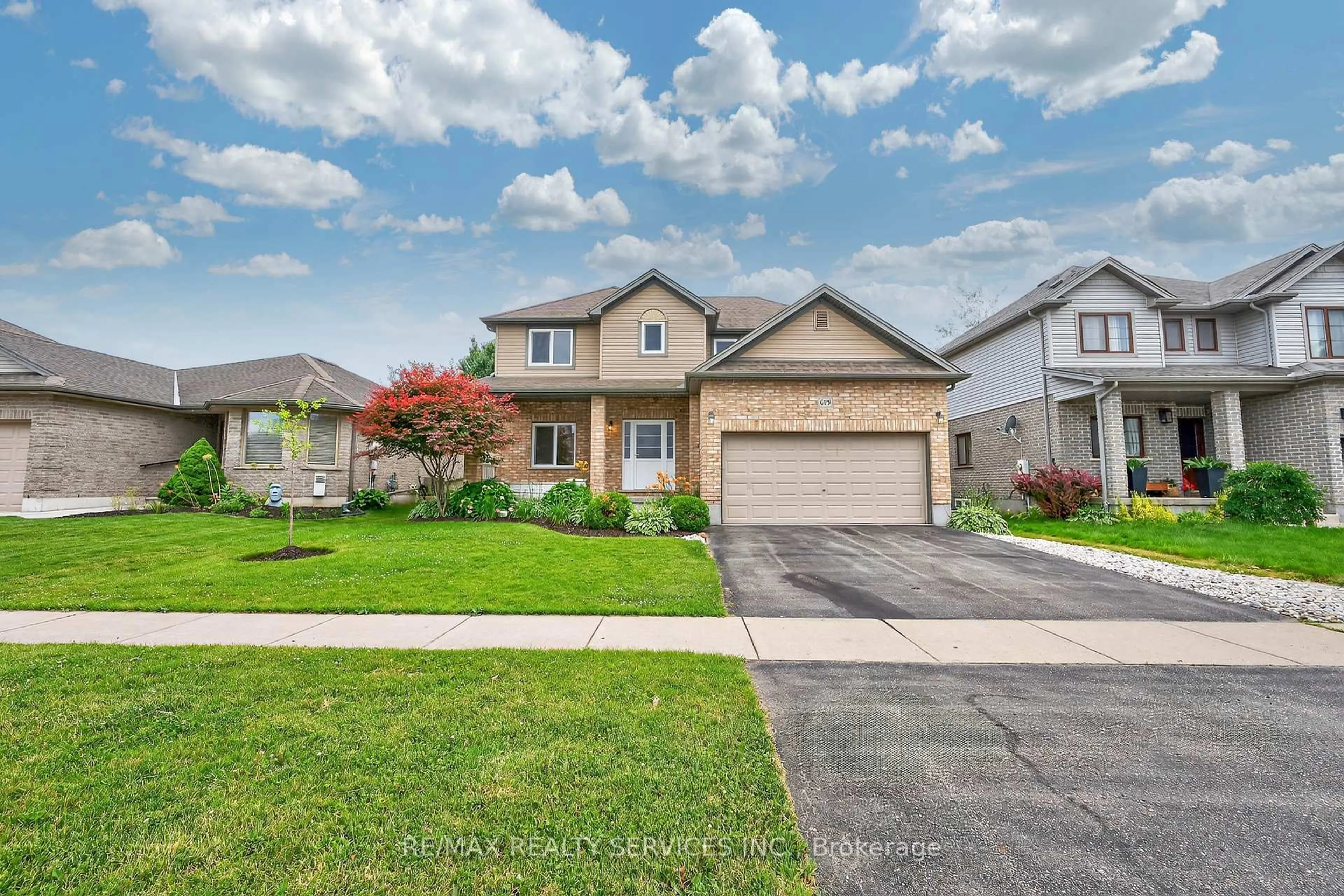 Unknown for 679 Spitfire St, Woodstock Ontario N4T 0B1
