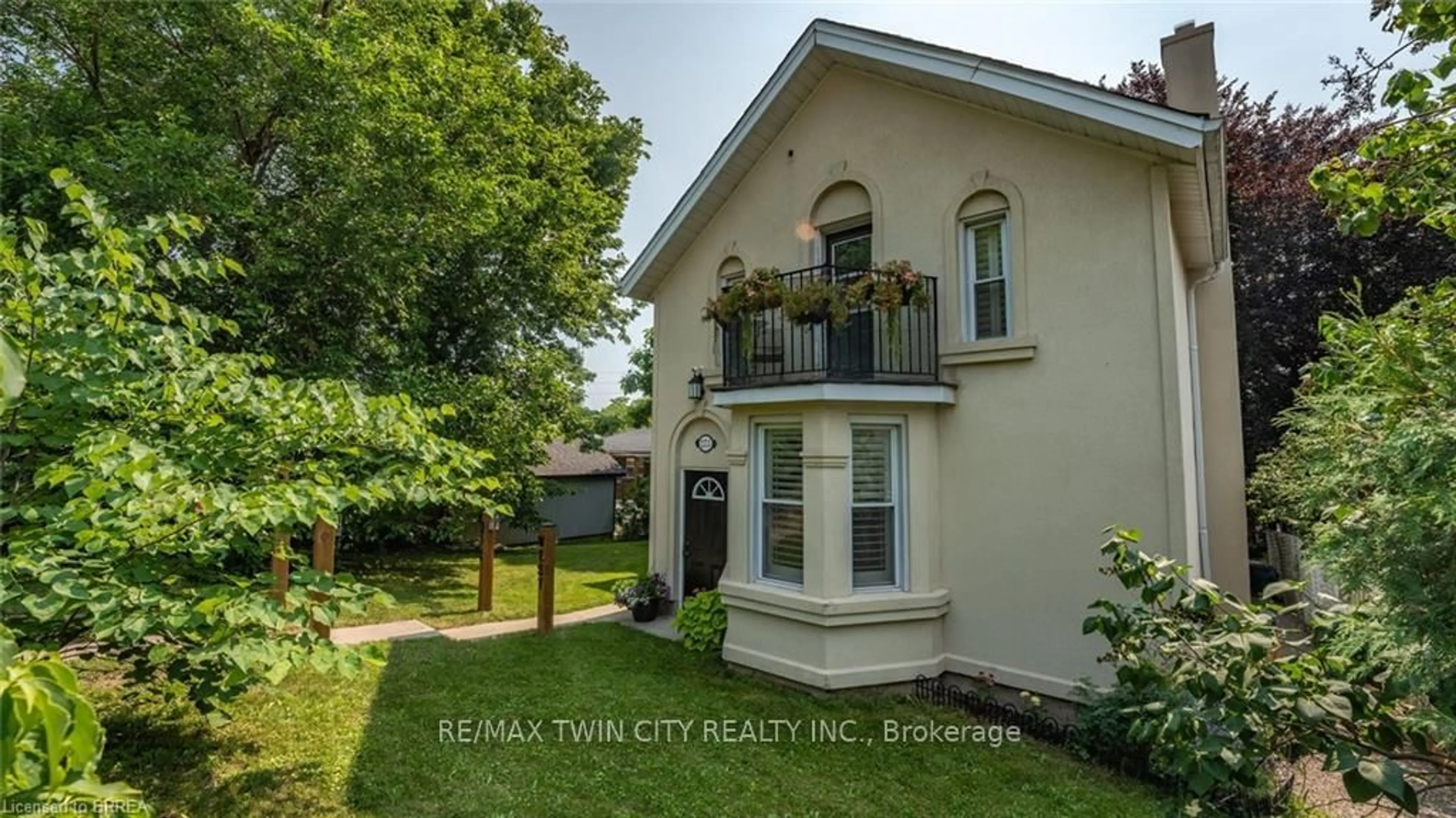Unknown for 273 West St, Brantford Ontario N3R 3V4