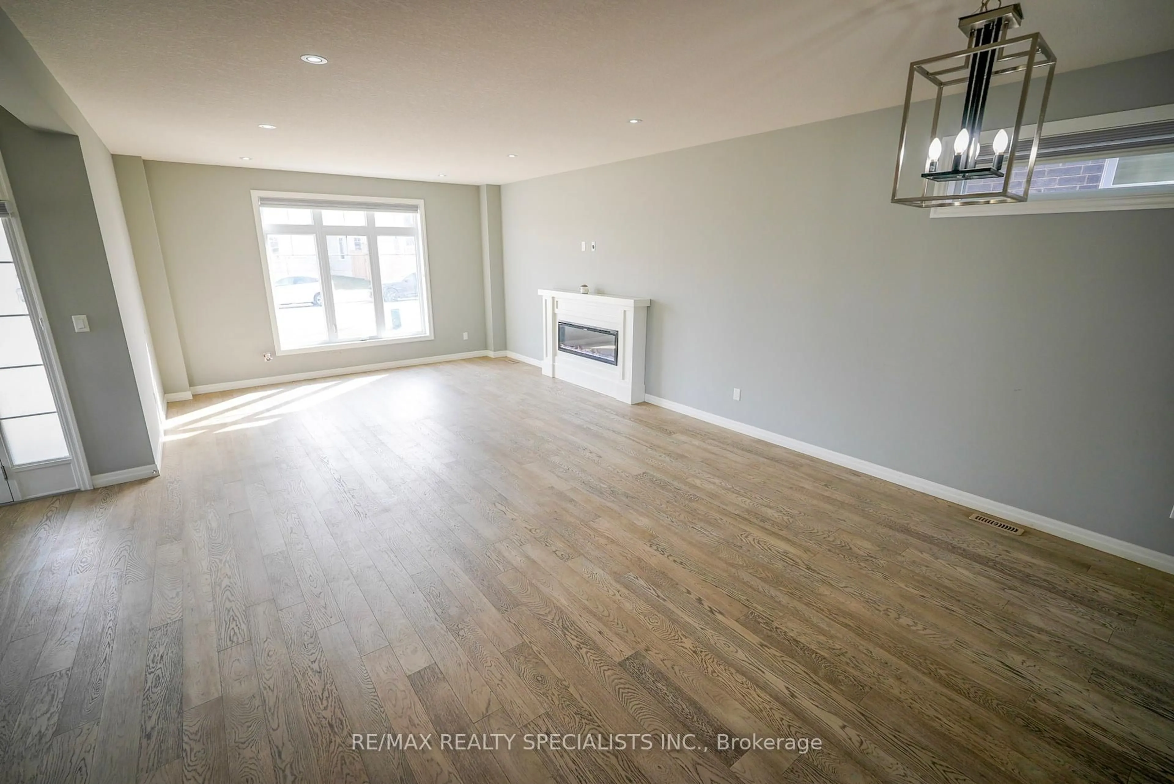 A pic of a room for 900 Downing Dr, Woodstock Ontario N4T 0K4