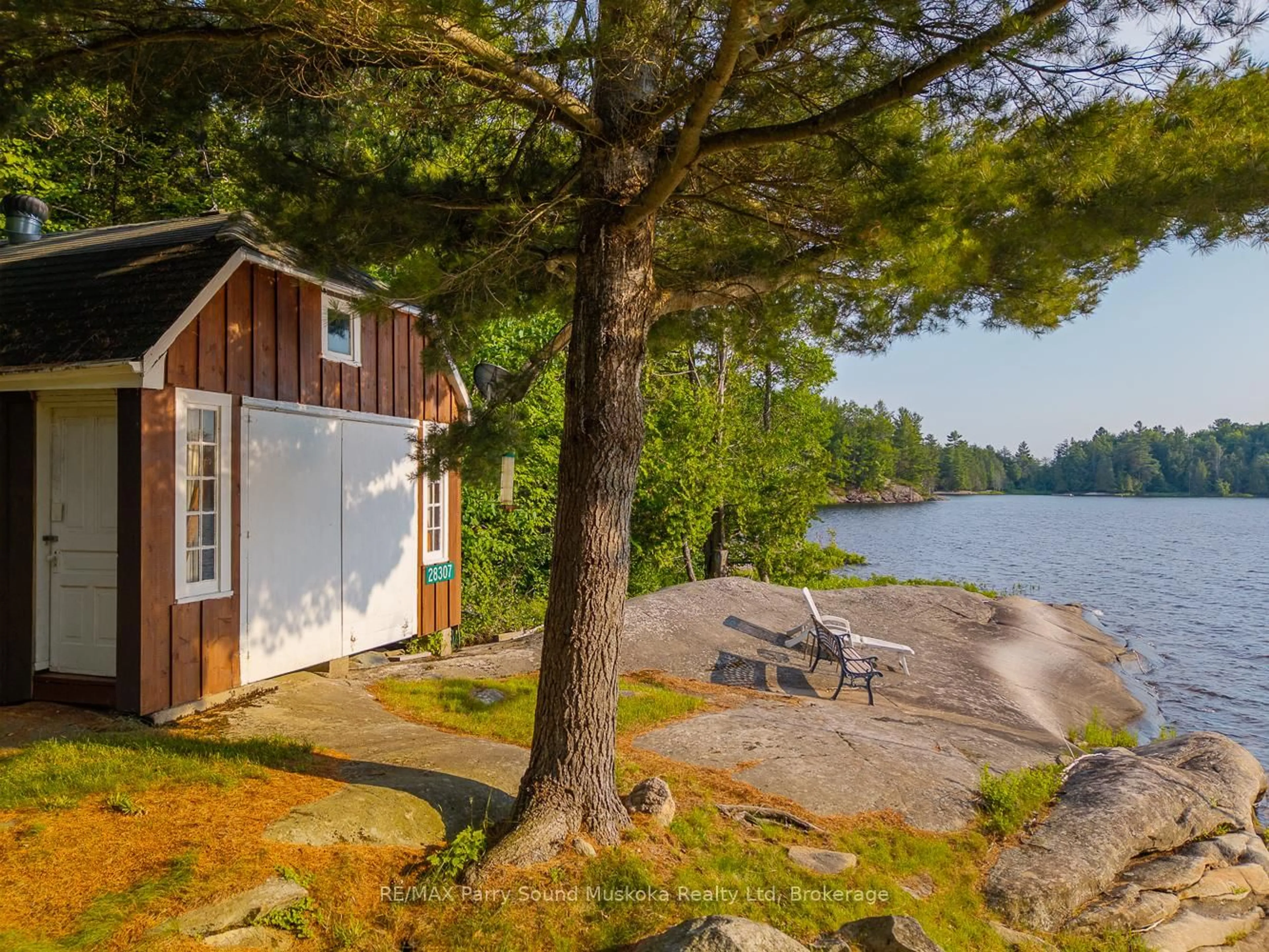 Shed for 28307 Wahwashkesh Lake, Whitestone Ontario P0A 1G0