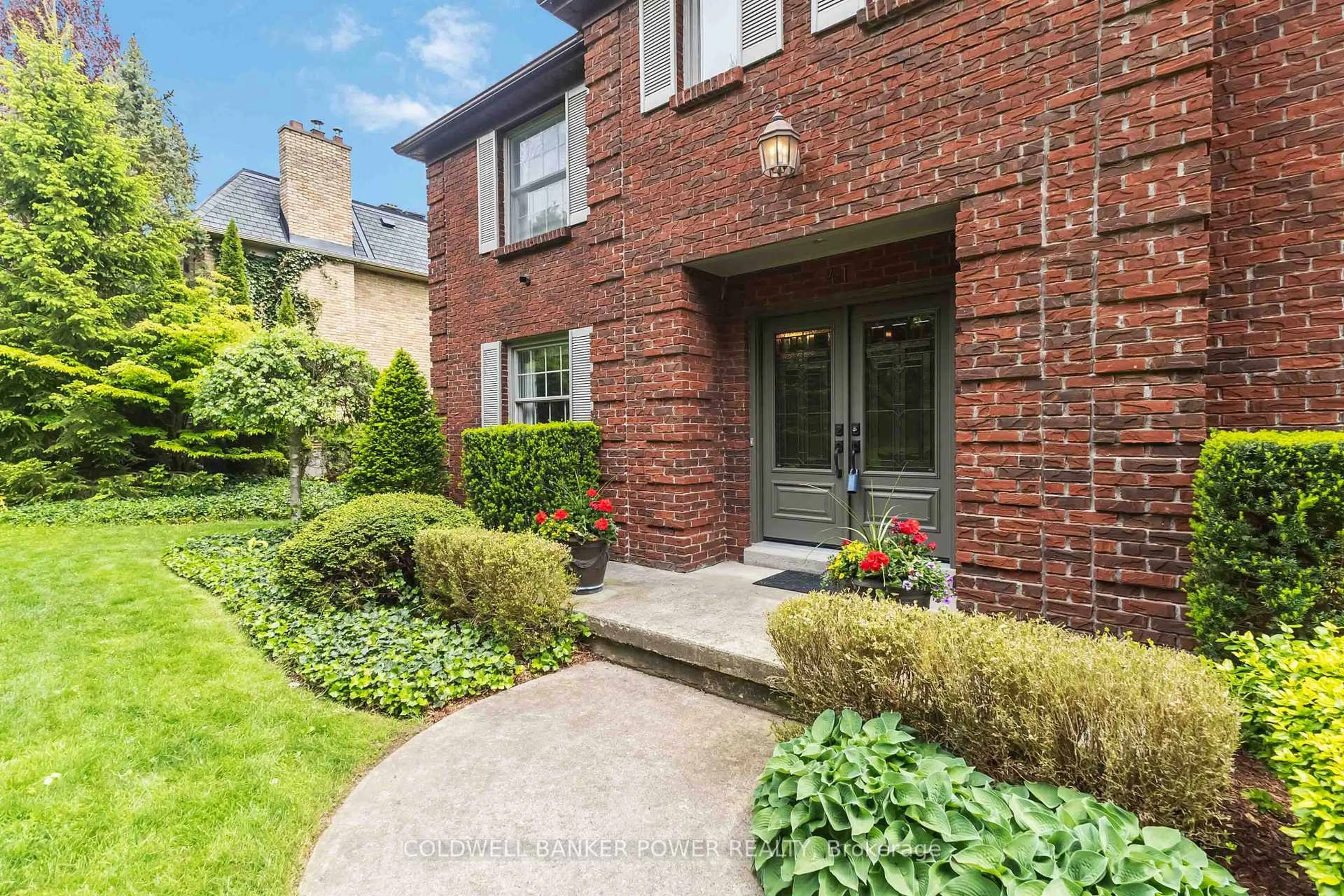 Home with brick exterior material, street for 41 Hampton Cres, London North Ontario N6H 2N7