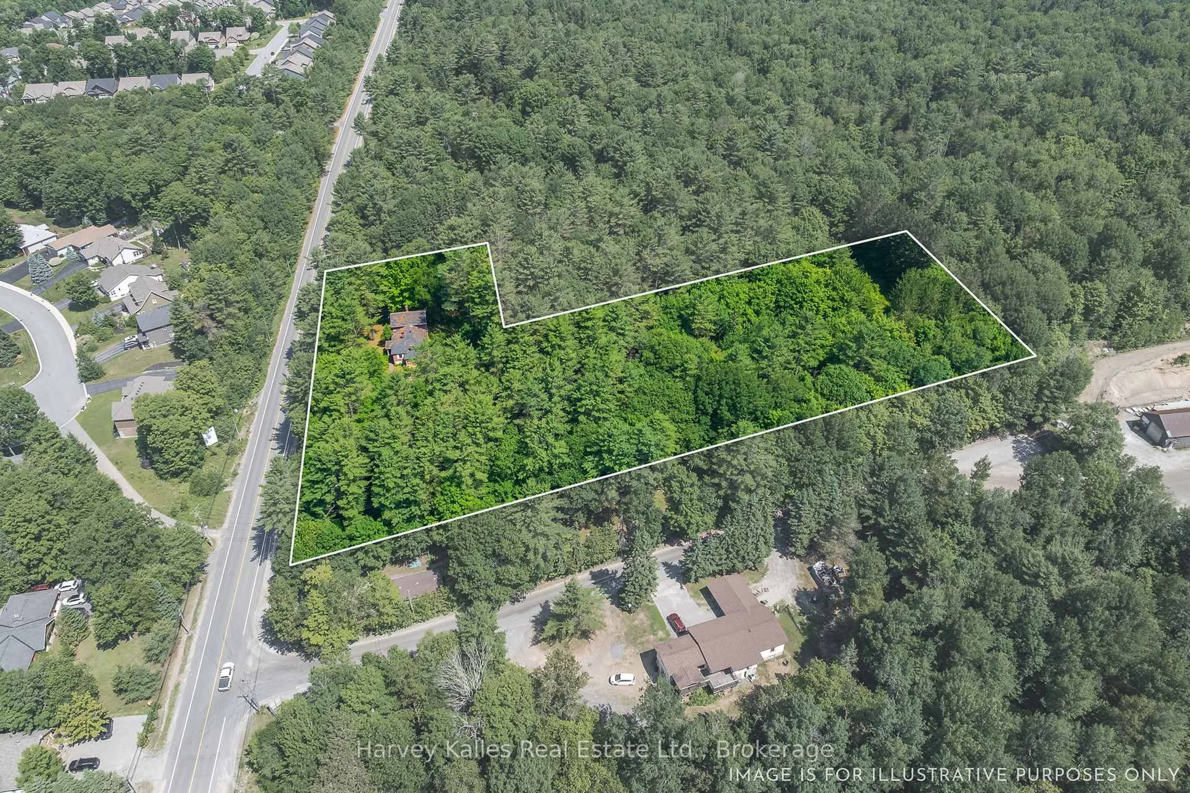 A pic from outside/outdoor area/front of a property/back of a property/a pic from drone, forest/trees view for 835 Muskoka Road 3, Huntsville Ontario P1H 1E1