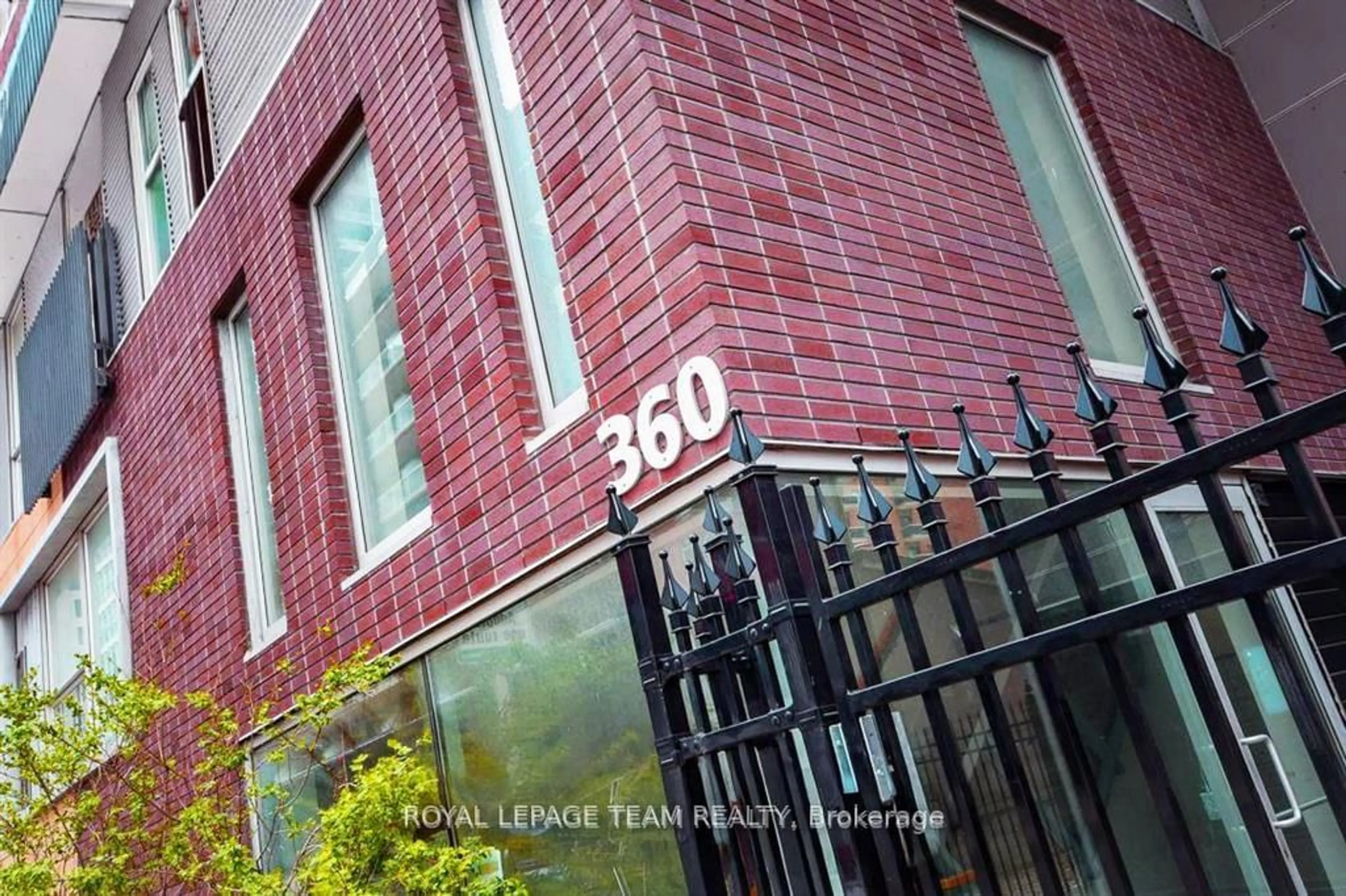 Unknown for 360 Cumberland St #308, Ottawa Ontario K1N 0B1