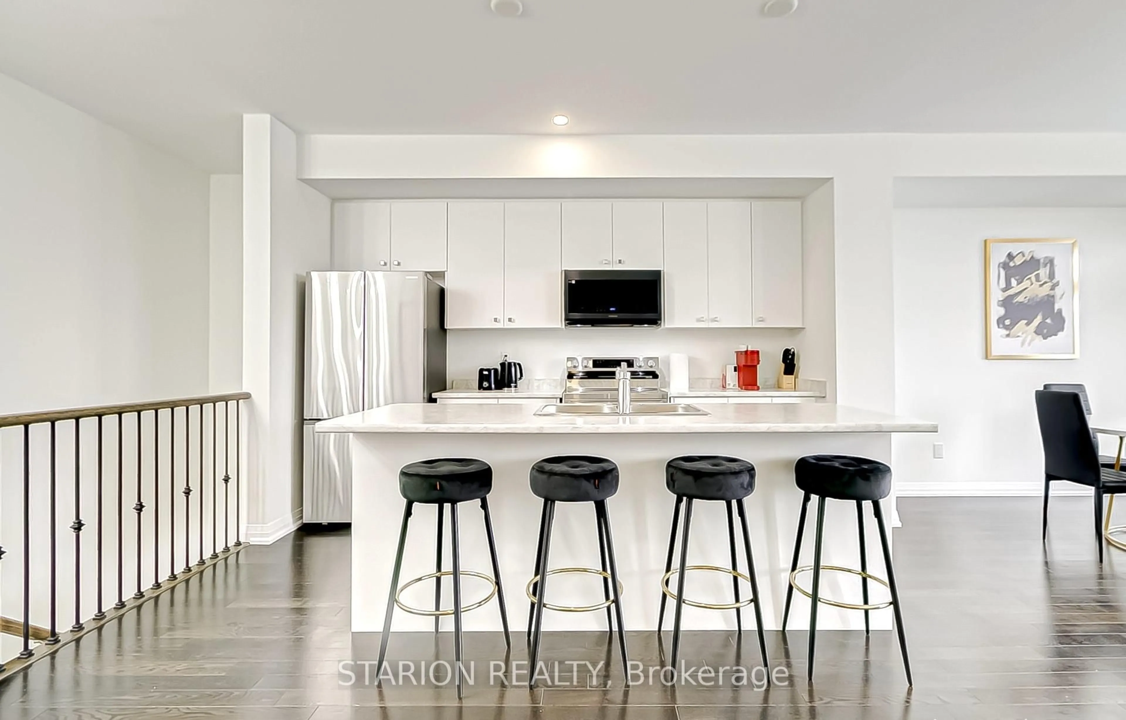 Contemporary kitchen, ceramic/tile floor for 29 Granville Cres, Haldimand Ontario N3W 0J5