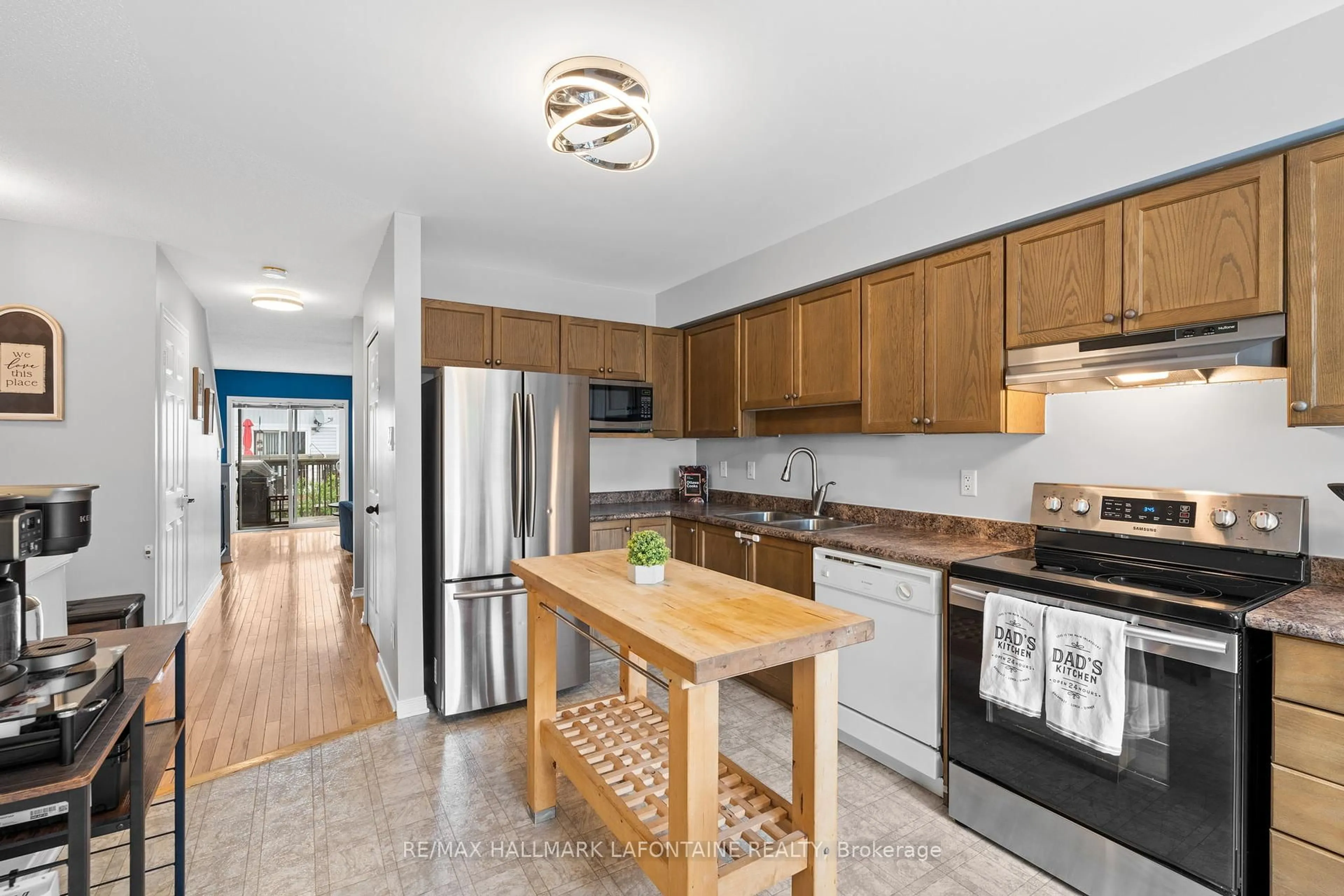 Open concept kitchen, unknown for 492 Seyton Dr, Nepean Ontario K2H 1G2