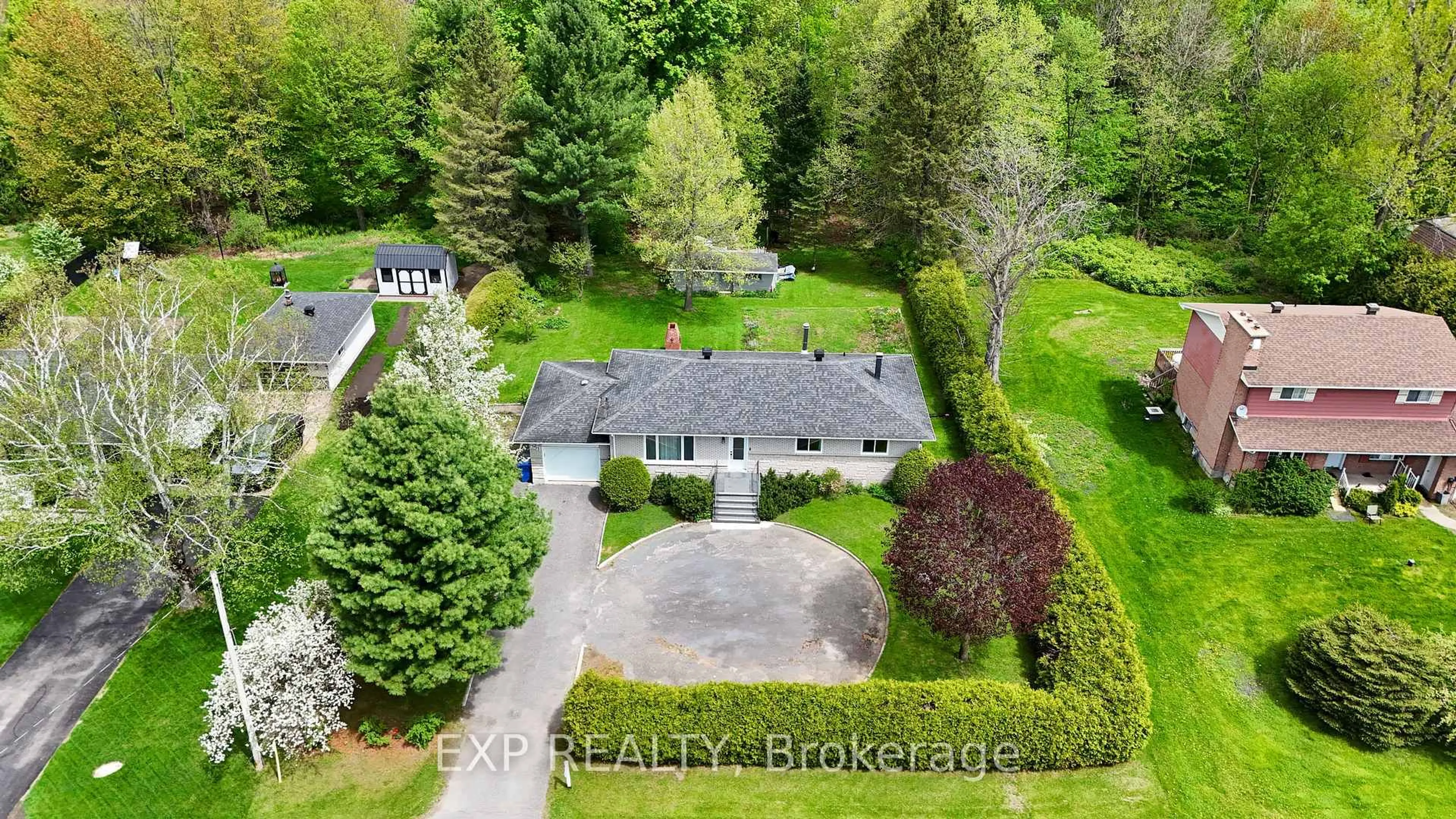 A pic from outside/outdoor area/front of a property/back of a property/a pic from drone, street for 751 Pattee Rd, Champlain Ontario K6A 2R2