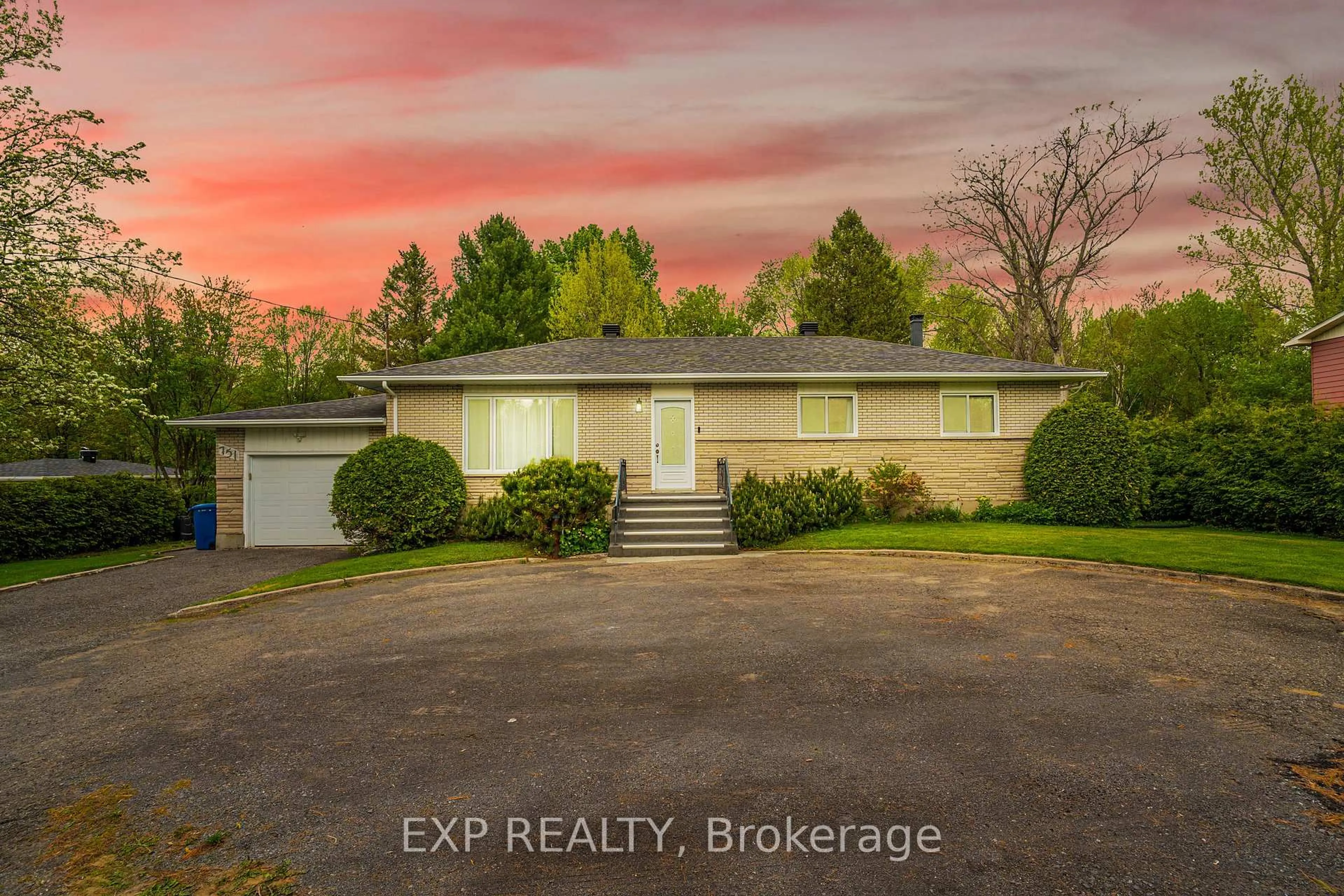 A pic from outside/outdoor area/front of a property/back of a property/a pic from drone, street for 751 Pattee Rd, Champlain Ontario K6A 2R2