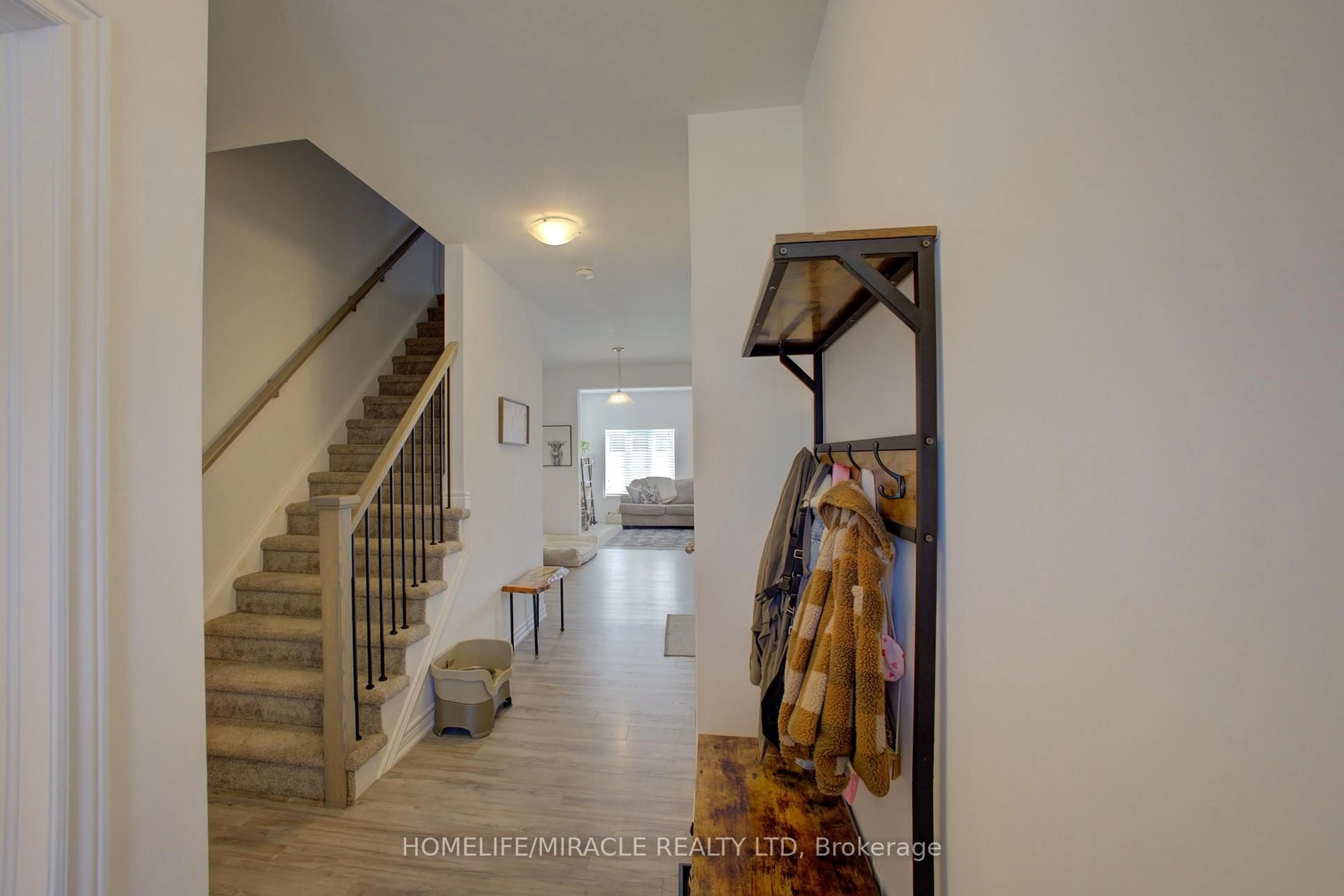 Indoor foyer for 111 Shady Hill Rd, West Grey Ontario N0G 1R0