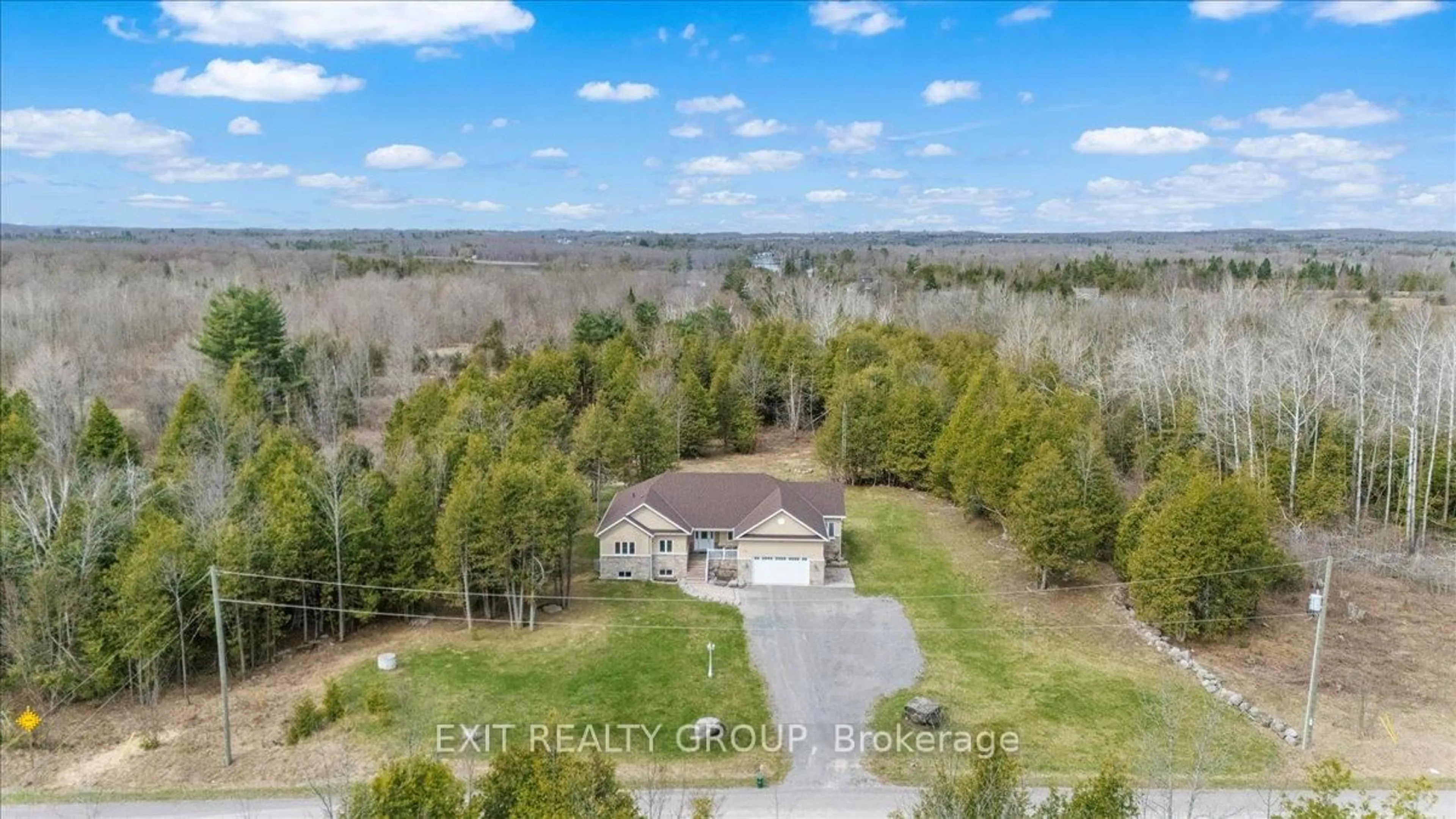 A pic from outside/outdoor area/front of a property/back of a property/a pic from drone, unknown for 90 Timberland Dr, Trent Hills Ontario K0L 1Z0