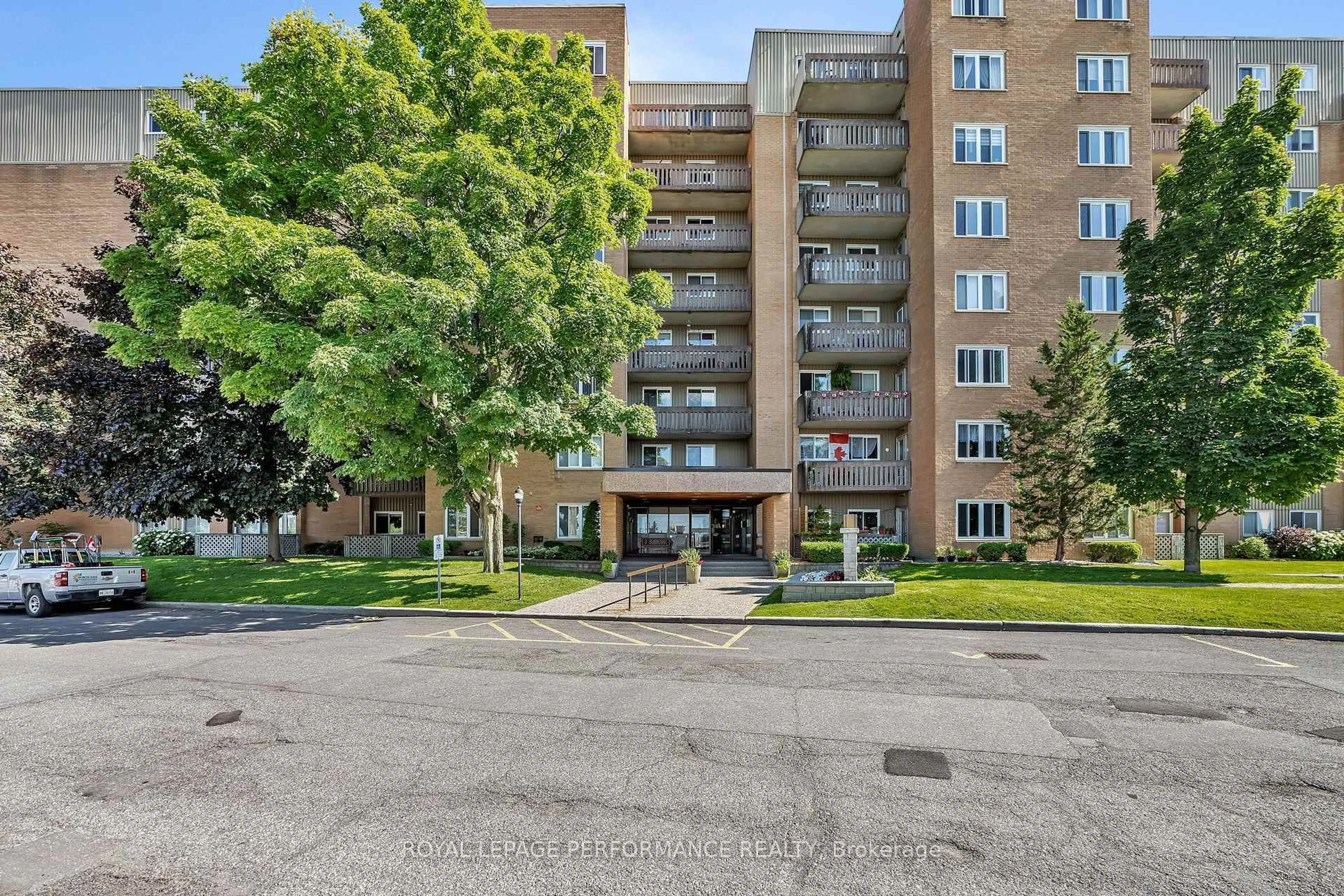 Patio, building for 1599 Lassiter Terr #521, Ottawa Ontario K1J 8R6