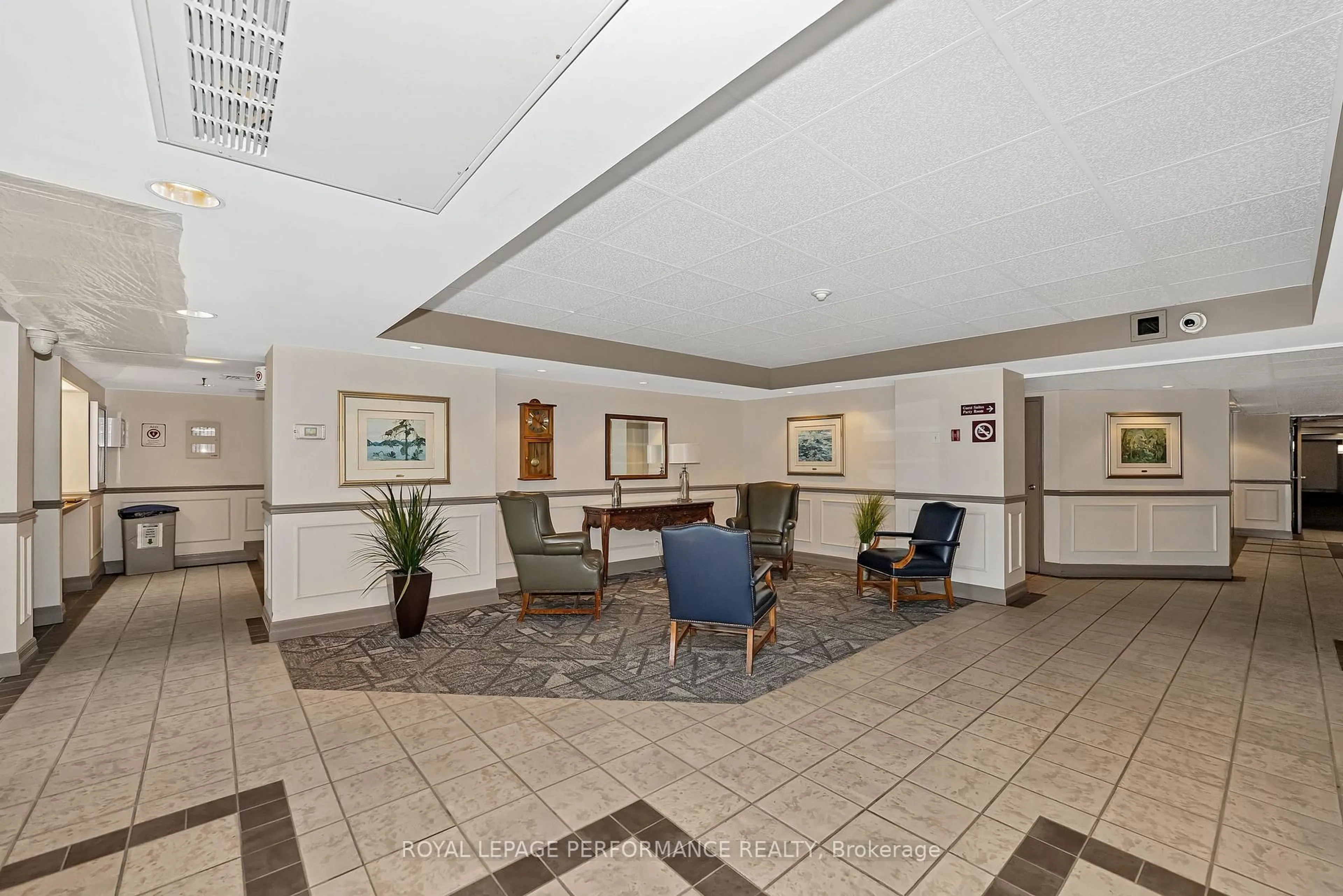 Lobby for 1599 Lassiter Terr #521, Ottawa Ontario K1J 8R6