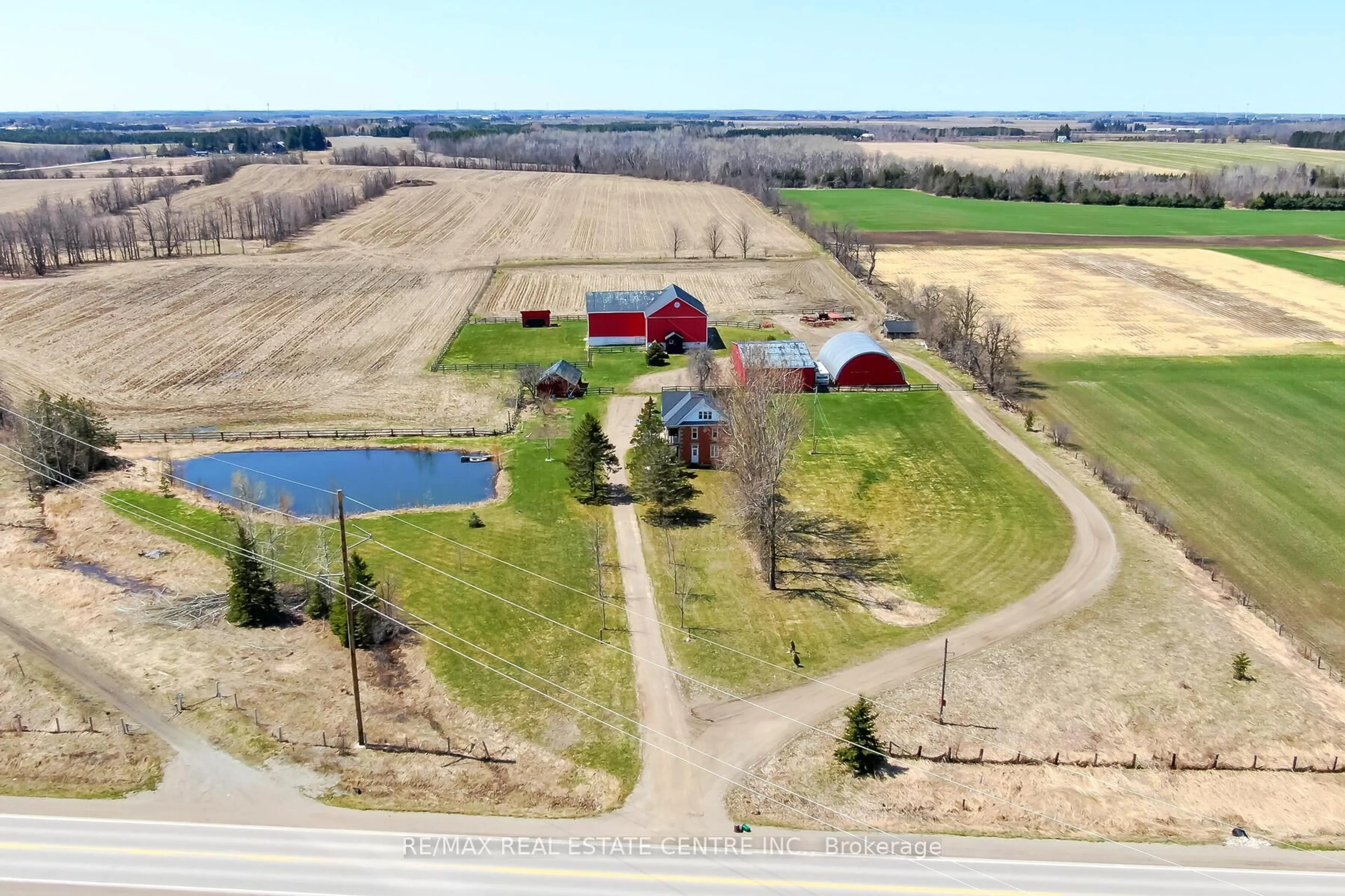 A pic from outside/outdoor area/front of a property/back of a property/a pic from drone, unknown for 475056 County Rd 11 Rd, Amaranth Ontario L0N 1S5