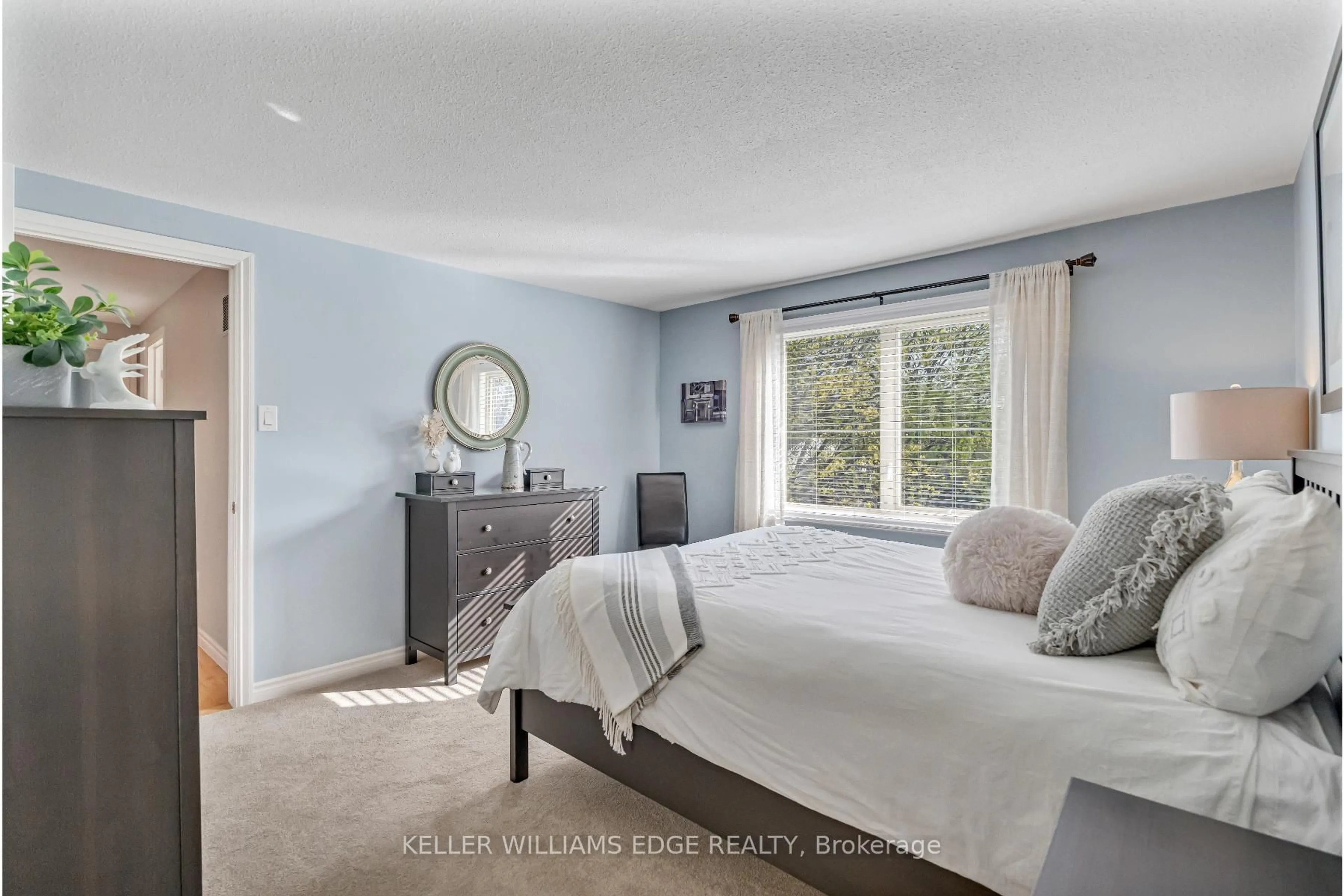 Bedroom with bed, unknown for 11 Riley St, Hamilton Ontario L9H 7C6