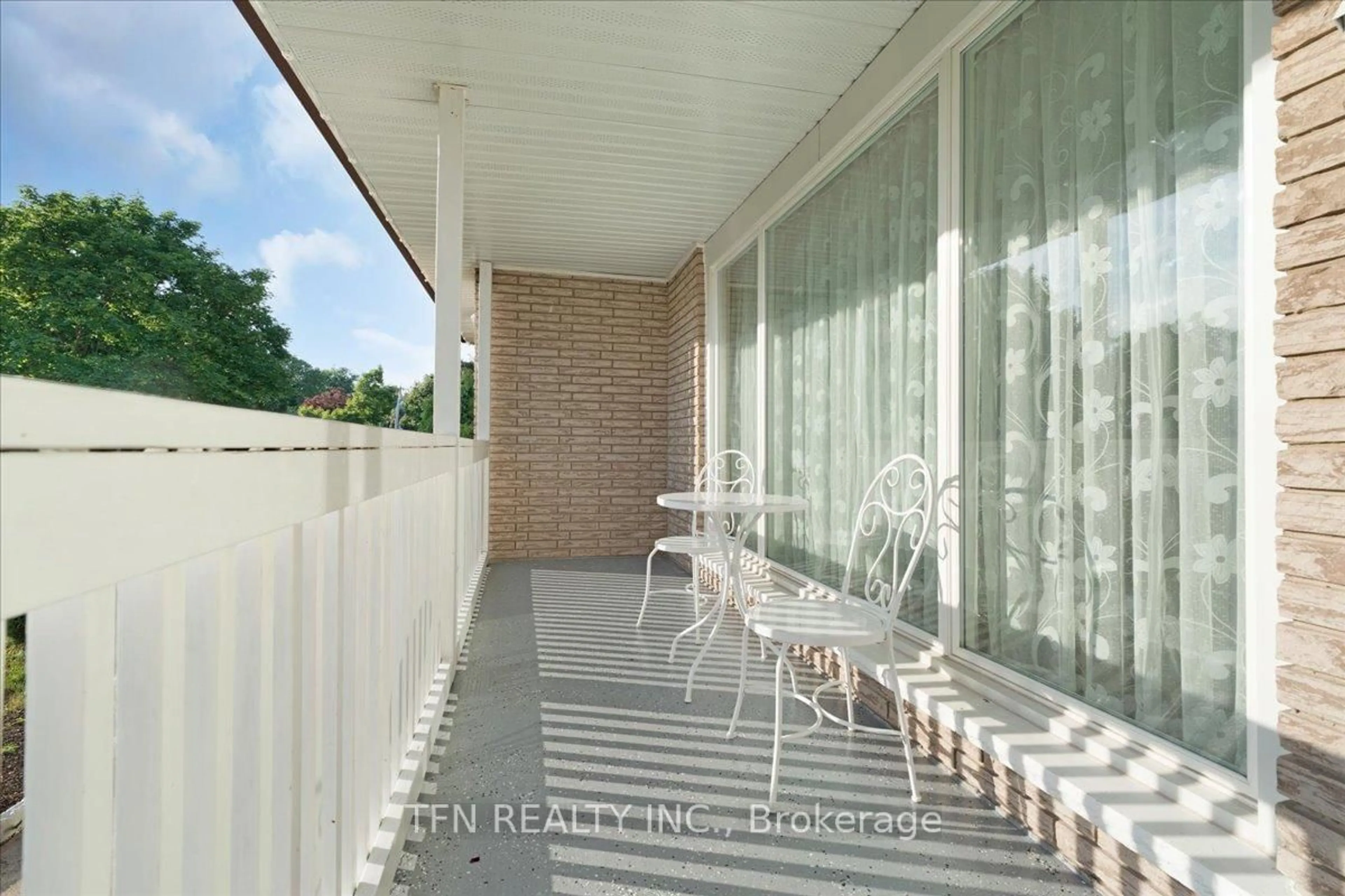 Balcony in the apartment, unknown for 6440 Pitton Rd, Niagara Falls Ontario L2H 1T9